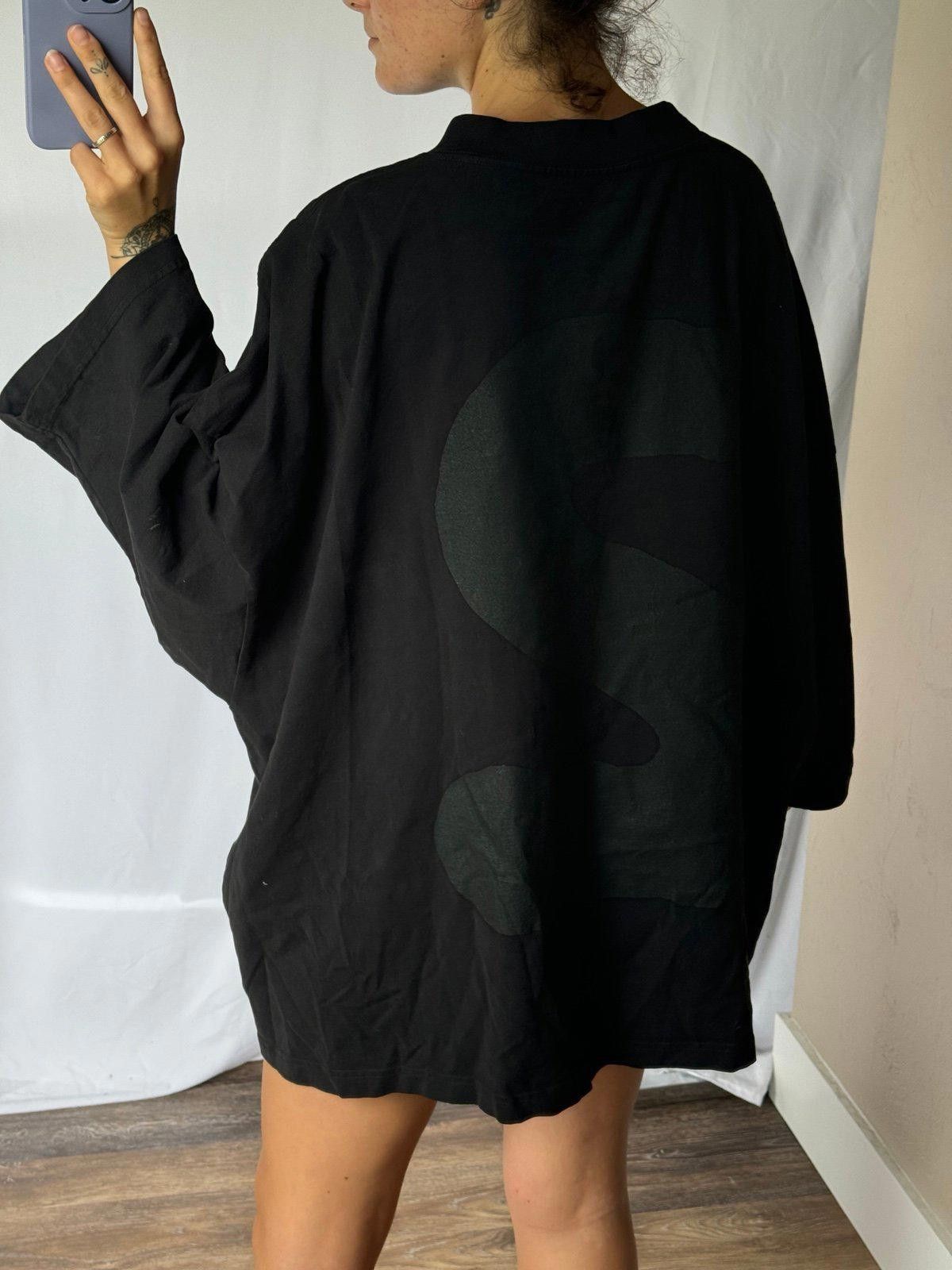 Designer Kanye West Merch Size US XXL / EU 58 / 5 - 7 Thumbnail