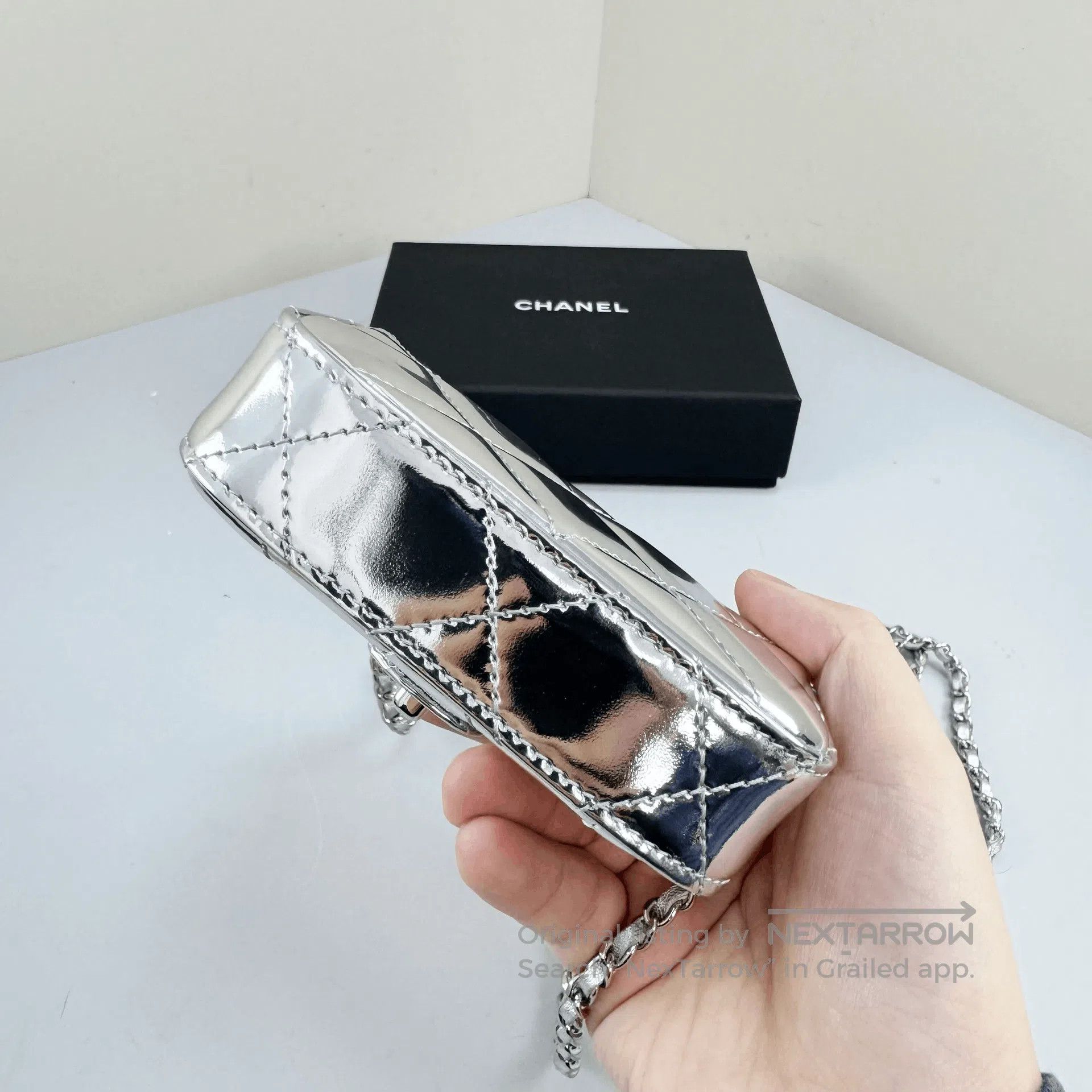 Chanel Chanel 25k Silver Handle Mini Flap Bag. Size ONE SIZE - 5 Thumbnail