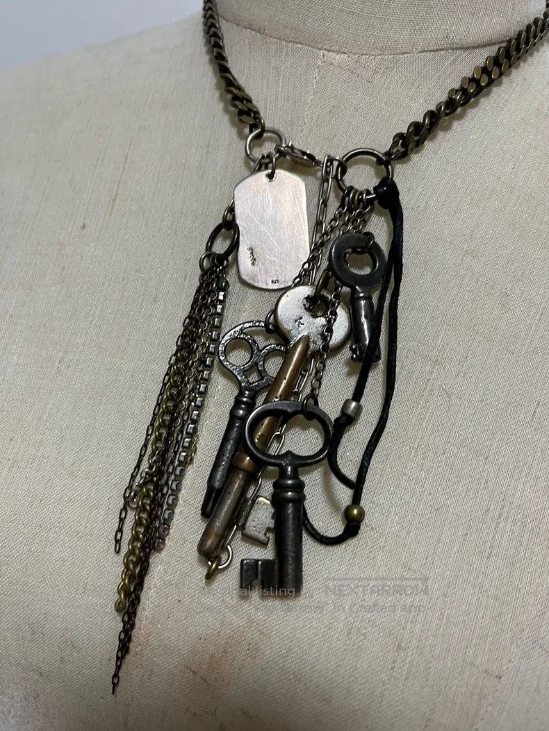 Japanese Brand Japanese Brand Gunda Key tassel necklace Size ONE SIZE - 3 Thumbnail