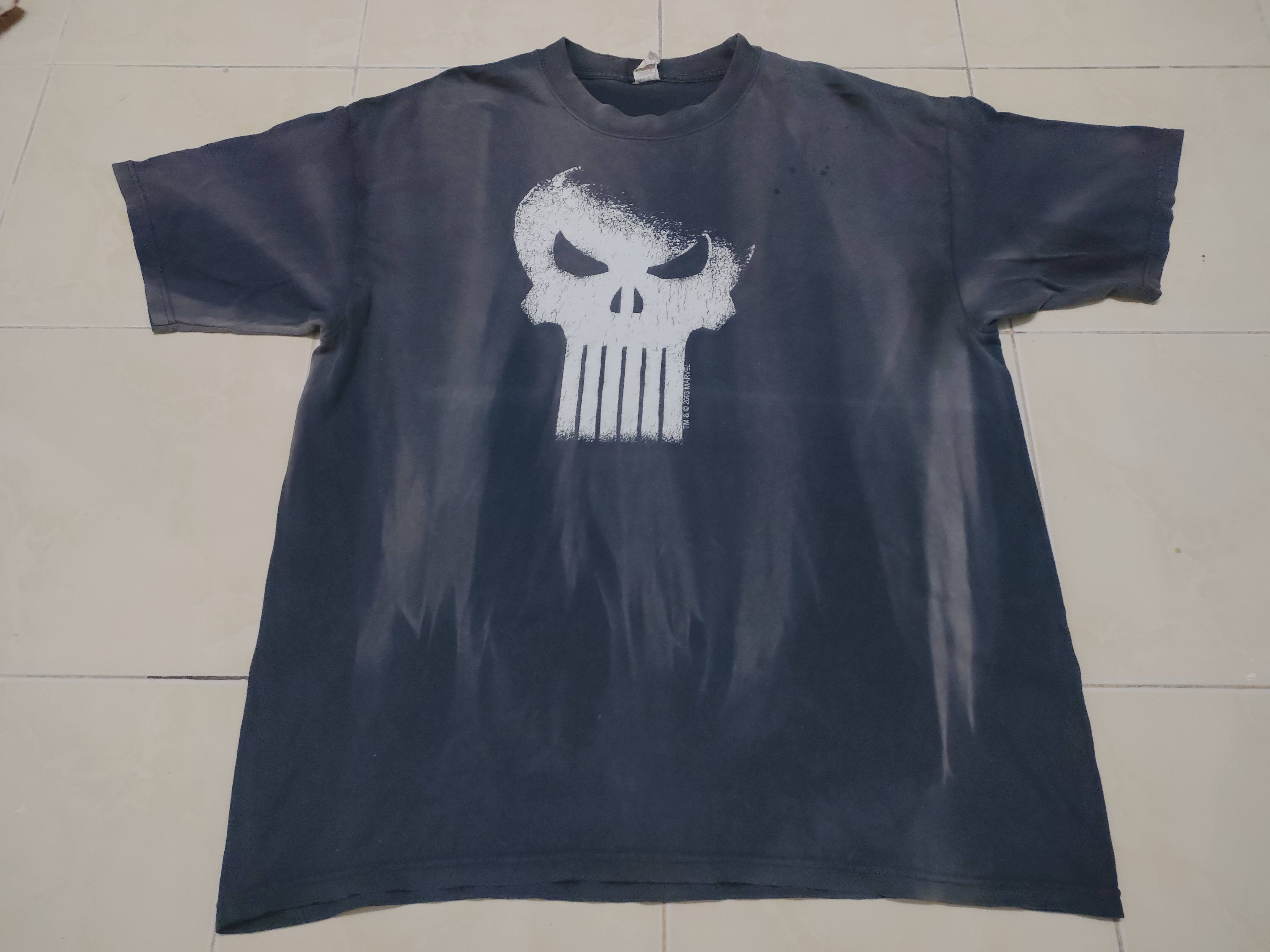 DC Comics × Vintage Vintage DC Comics Punisher Marvel Faded Tee Size US XL / EU 56 / 4 - 1 Thumbnail