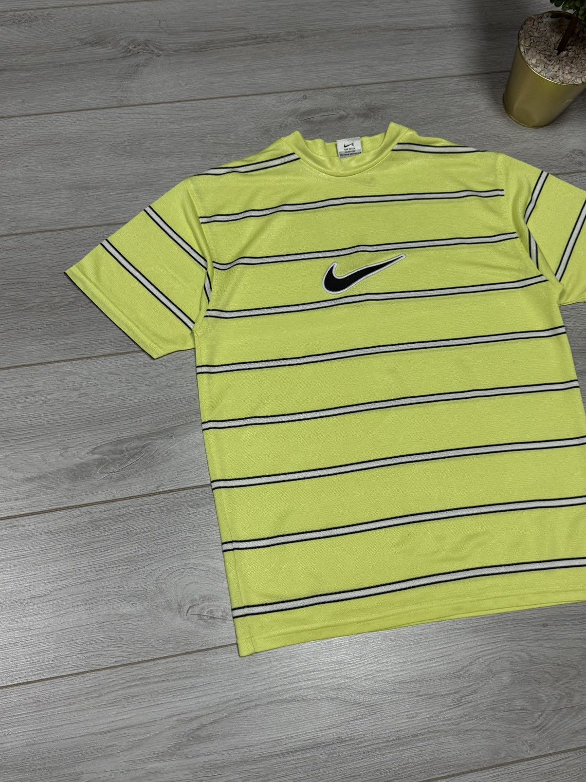 Nike Nike vintage striped 90s vintage big swoosh tee shirt Size US S / EU 44-46 / 1 - 2 Thumbnail