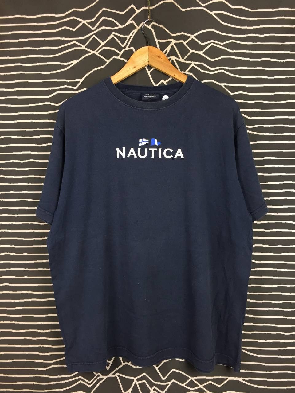 Nautica Vtg Nautica Sailing Flag Big Logo Spell Out Tee Size US L / EU 52-54 / 3 - 1 Thumbnail