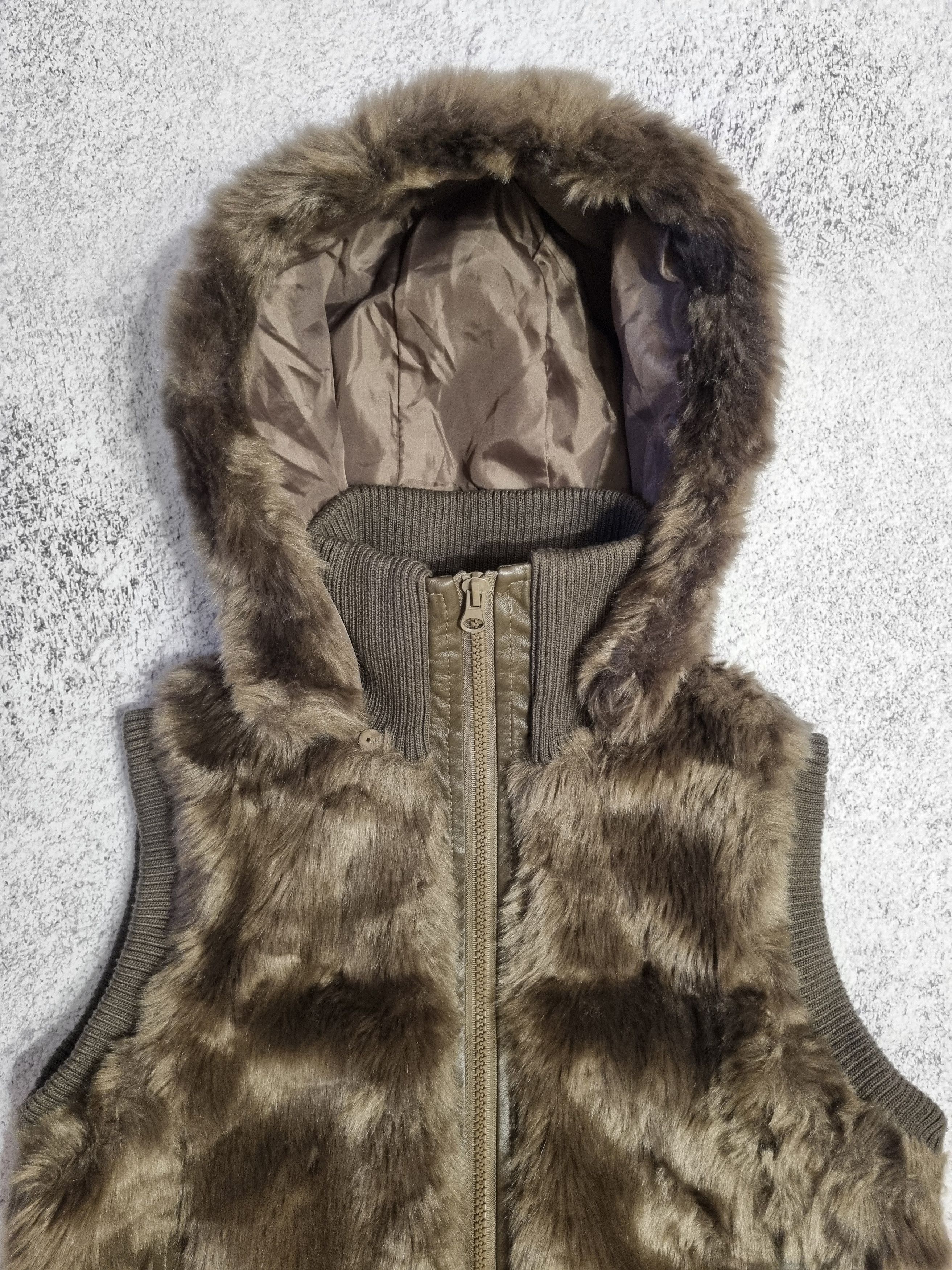 Japanese Brand Vintage Faux Fur Y2K Opium Vest Size S / US 4 / IT 40 - 2 Thumbnail
