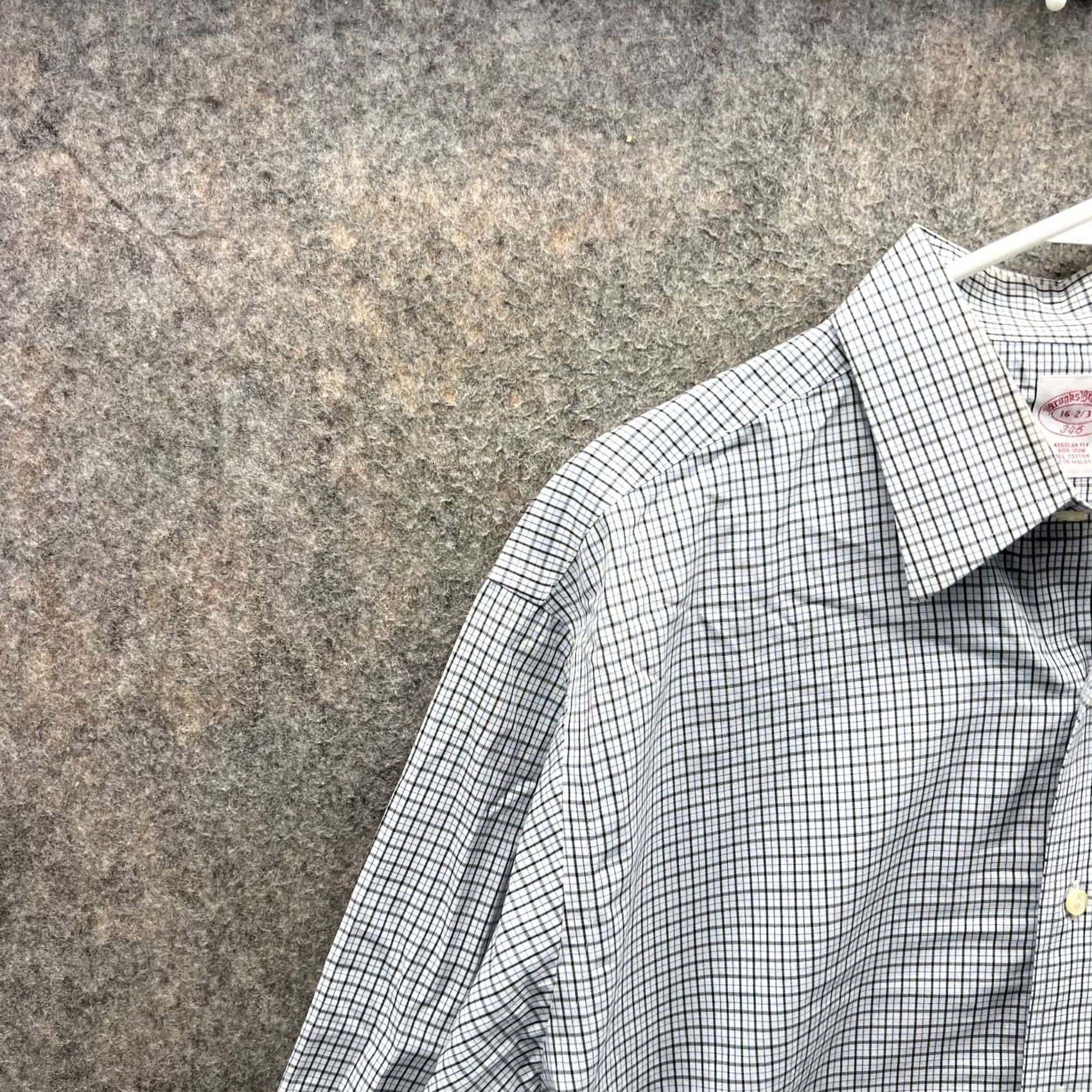 Brooks Brothers Brooks Brothers Dress Shirt Mens 16 2/3 Blue Button-Down Preppy Gingham 346 Shirt Size 42R - 7 Thumbnail