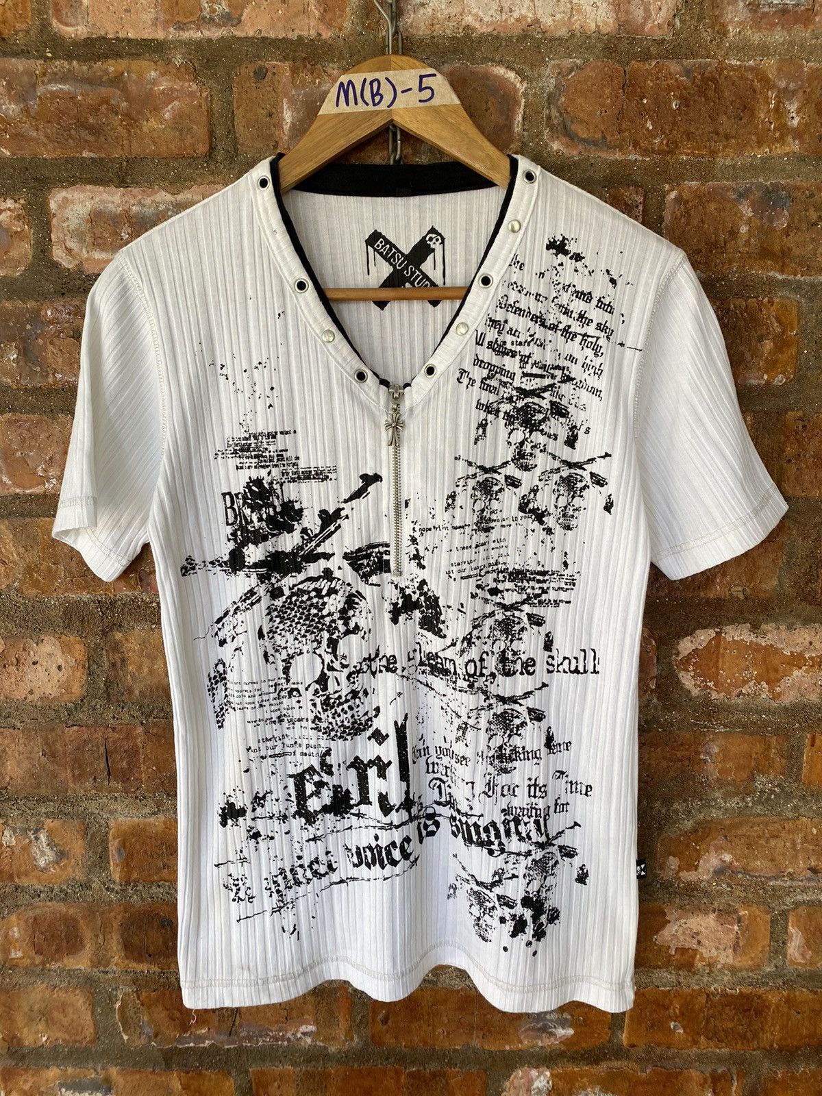 Japanese Brand 2000s Batsu Studio Zipper cross Skull and sex tee Size US S / EU 44-46 / 1 - 2 Thumbnail