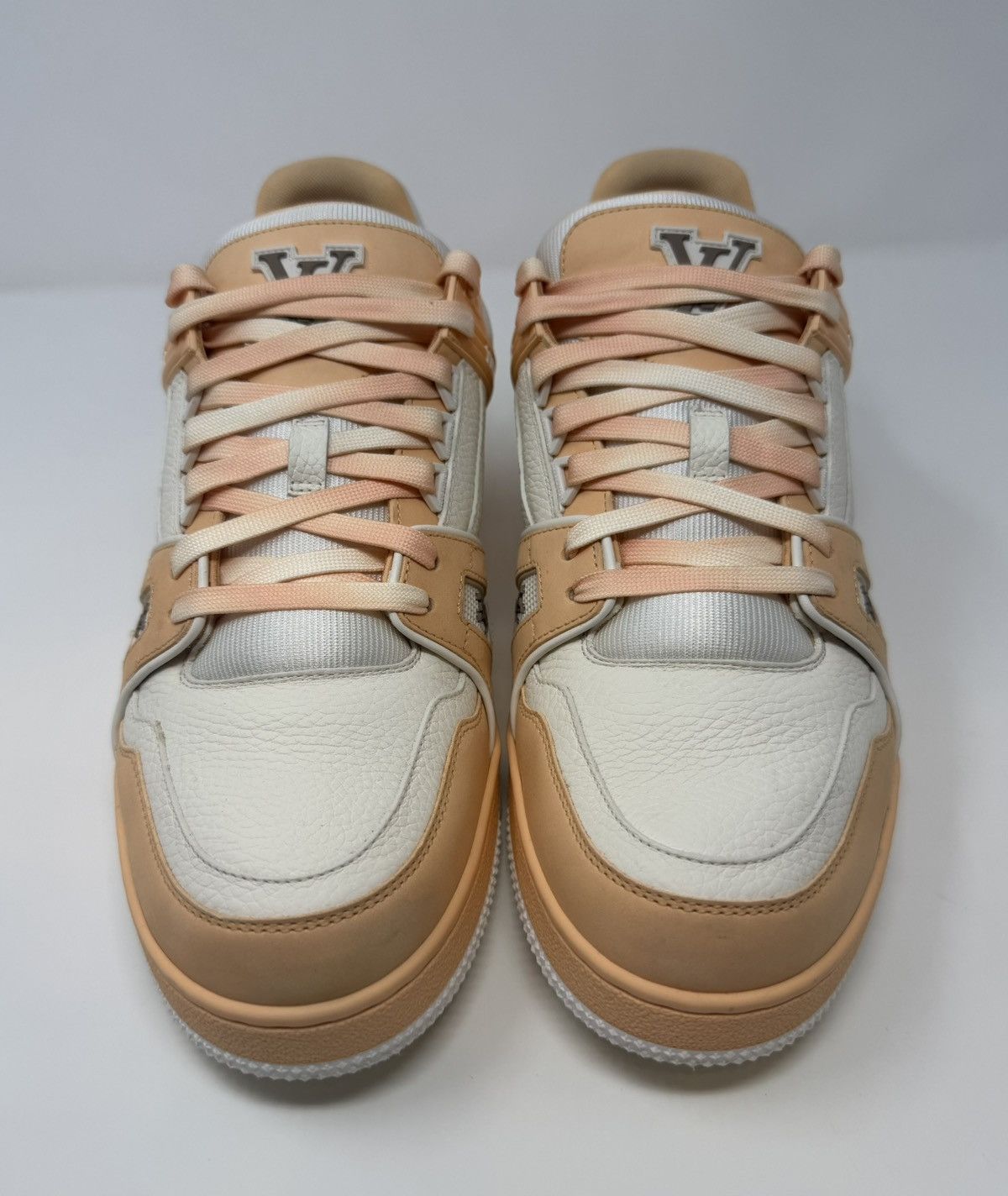 Louis Vuitton Louis Vuitton Trainer Sneaker Pink/White Size US 10.5 / EU 43-44 - 2 Thumbnail