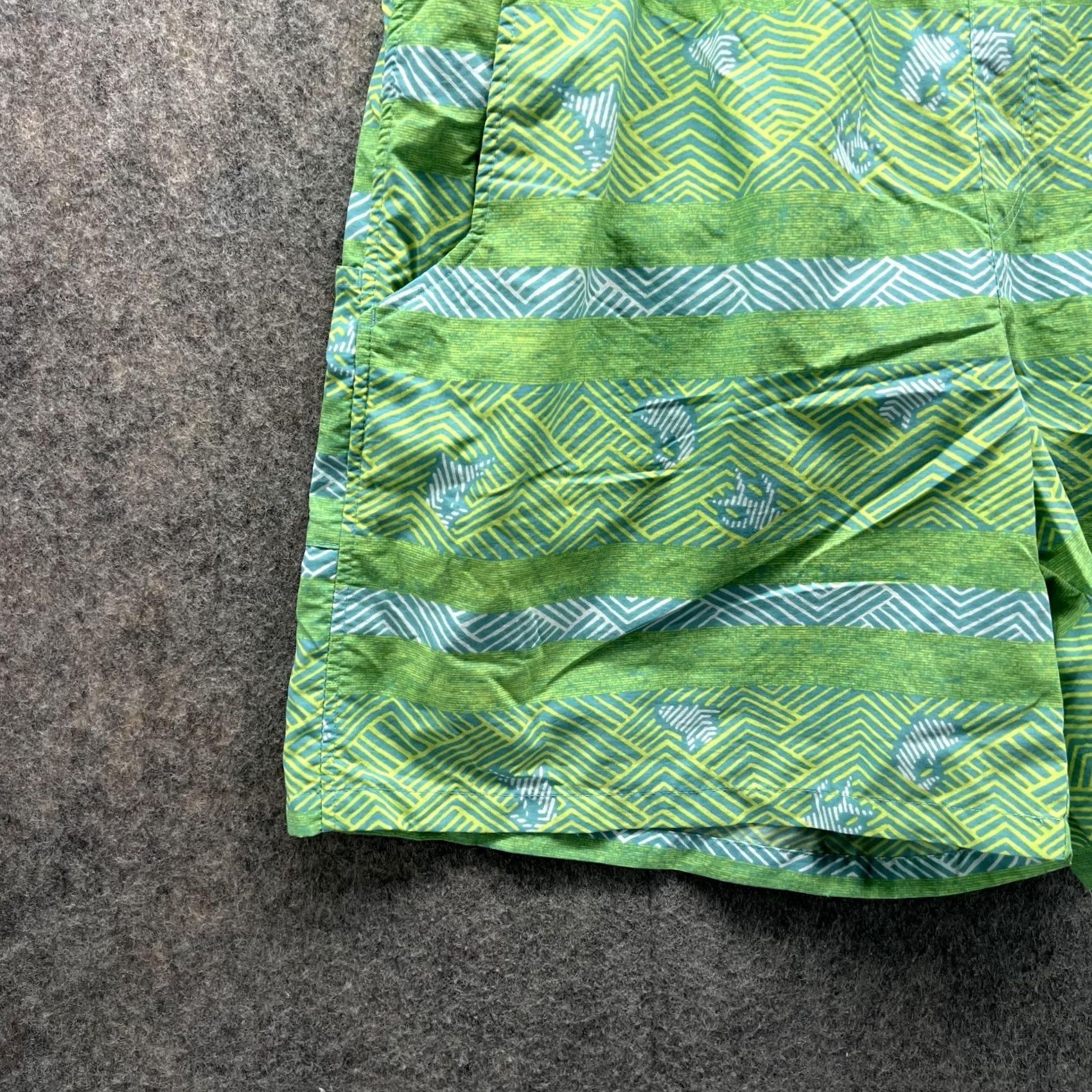 Swims VINTAGE Columbia Shorts Men XL Green Swim Bottom Lined PFG Performance Pockets Drawstring Size US 36 / EU 52 - 4 Thumbnail