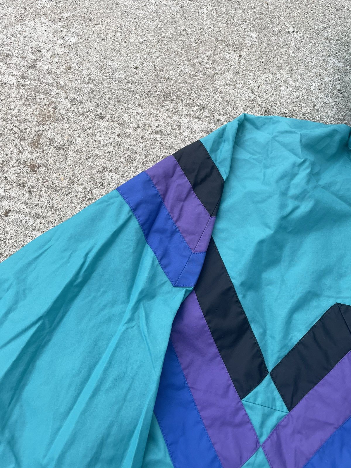 Adidas Windbreaker jacket adidas vintage Size US XL / EU 56 / 4 - 6 Thumbnail