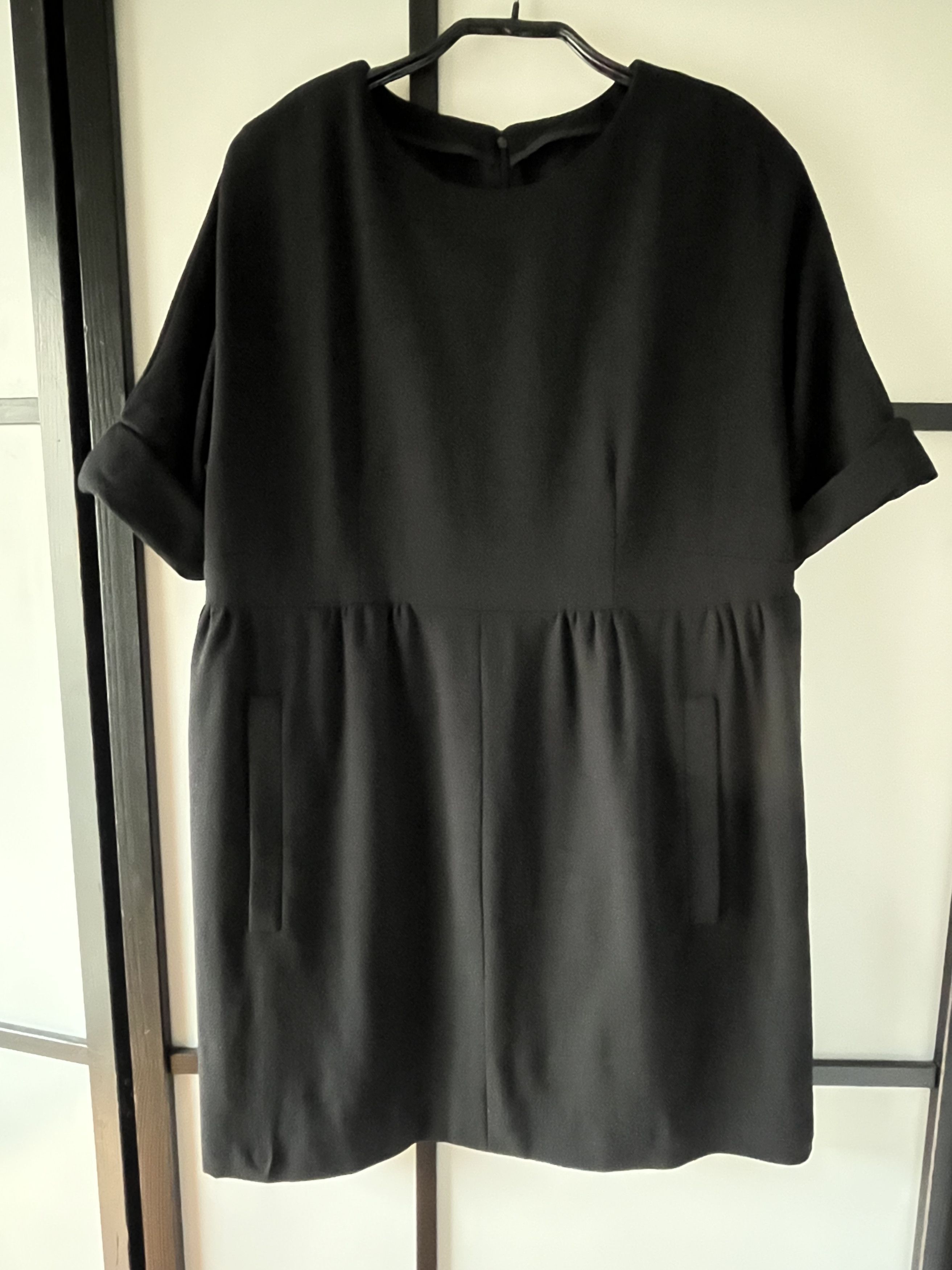 Balenciaga Balenciaga 1960's re-edition mini dress Size XS / US 0-2 / IT 36-38 - 1 Thumbnail