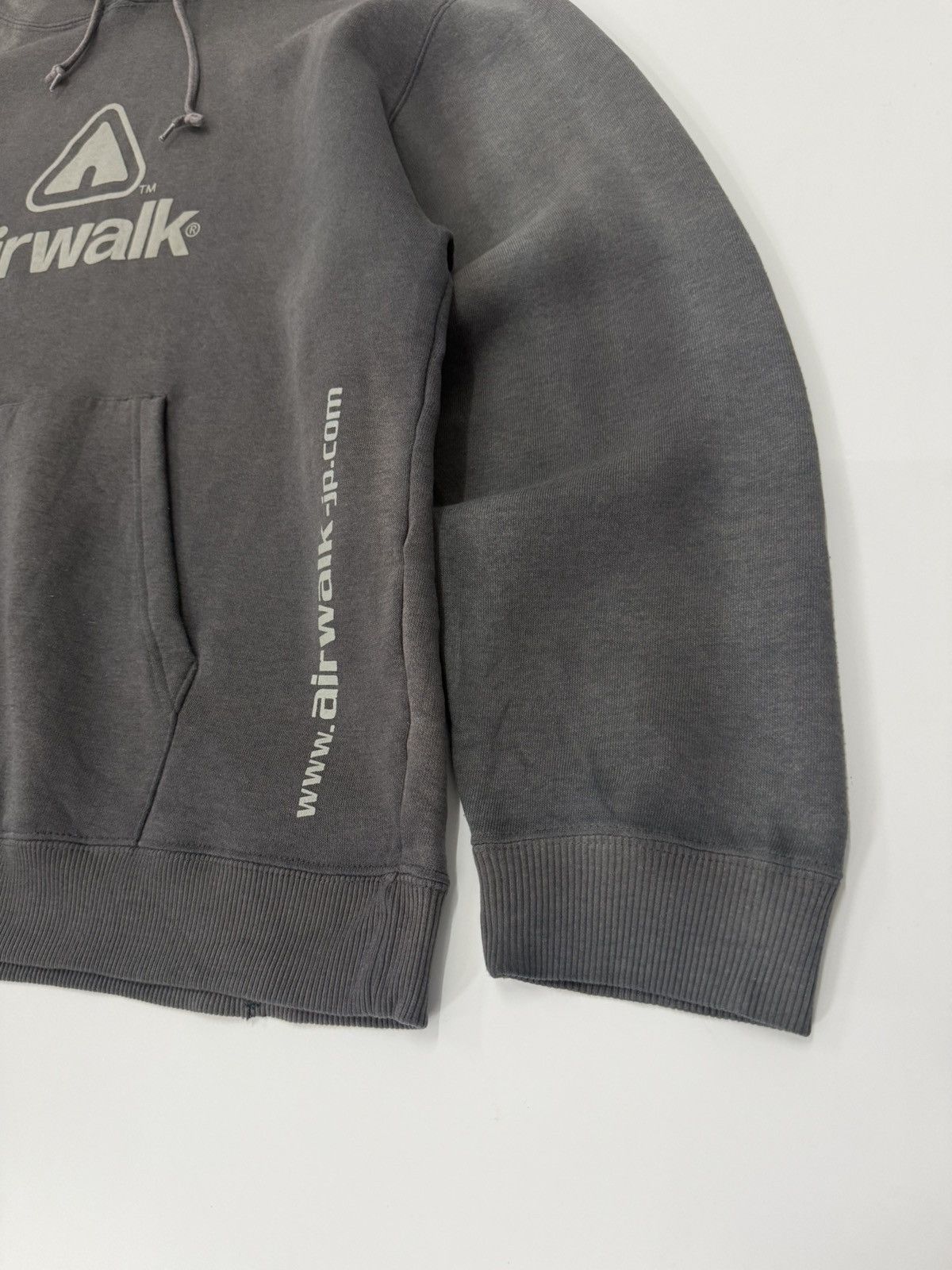 Airwalk 🔥 Airwalk Distressed Sunfaded Skateboard Big logo Hoodie - L Size US M / EU 48-50 / 2 - 2 Thumbnail