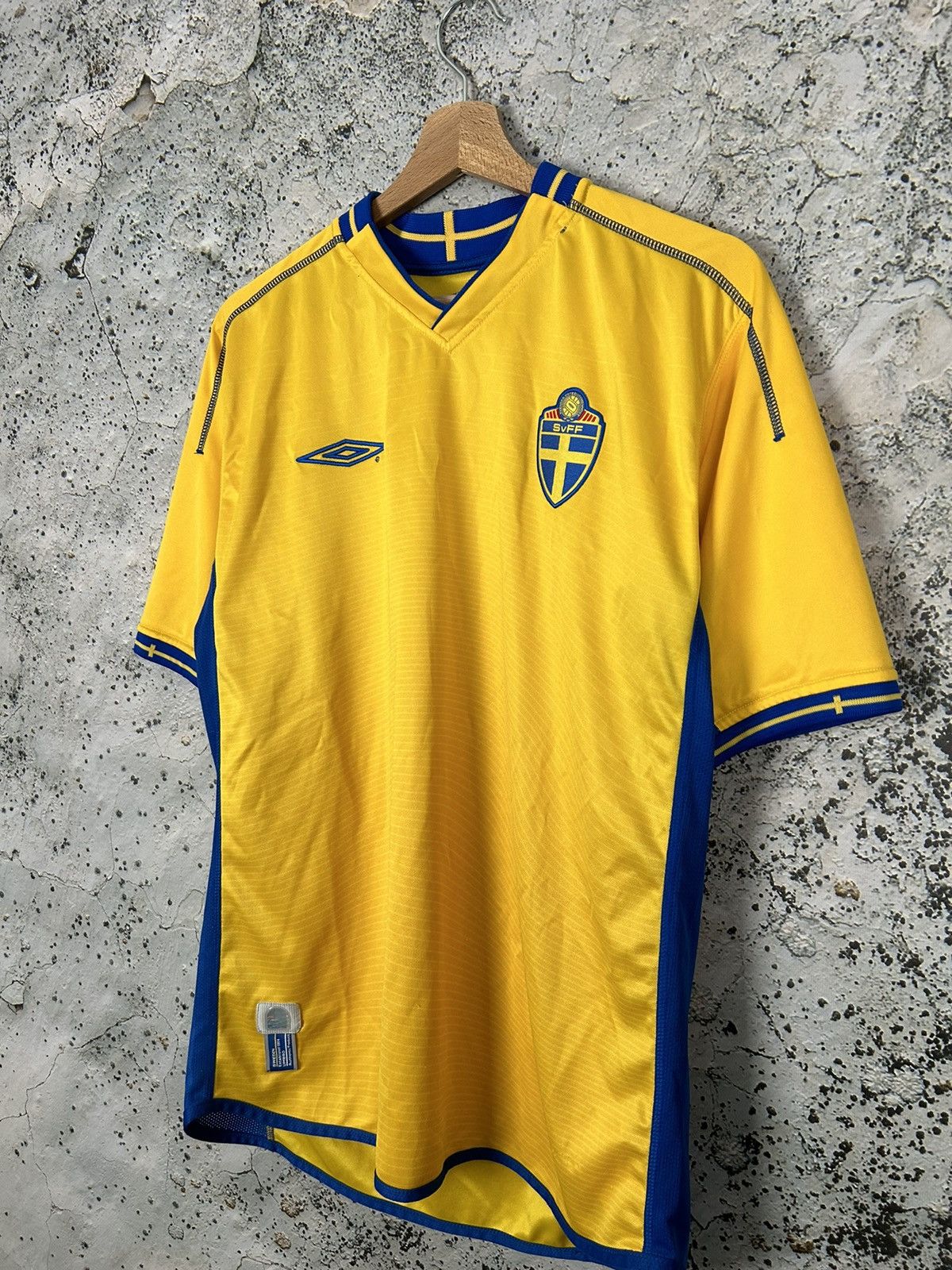 Umbro Vintage Sweden Umbro Soccer Jersey Football World Cup Size US M / EU 48-50 / 2 - 2 Thumbnail