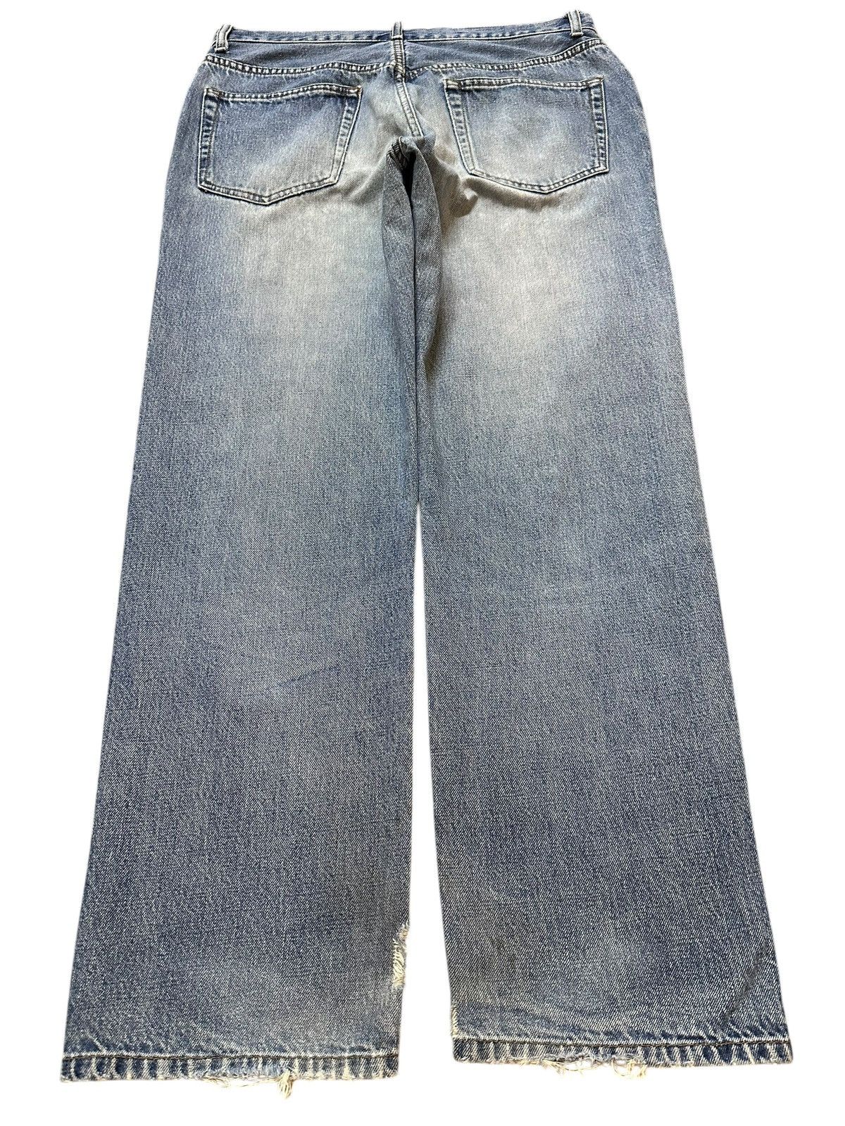 Japanese Brand Vintage Japanese Brand Faded Wash Distress Baggy Jeans Size US 32 / EU 48 - 2 Thumbnail