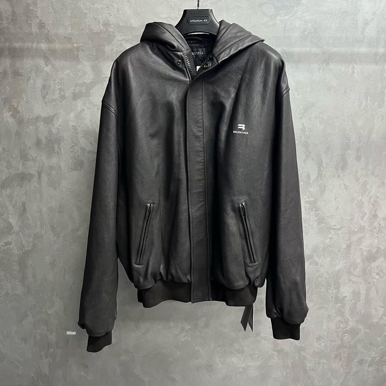 Balenciaga Balenciaga Solid Logo Chest Print Hooded Jacket Size US M / EU 48-50 / 2 - 1 Thumbnail