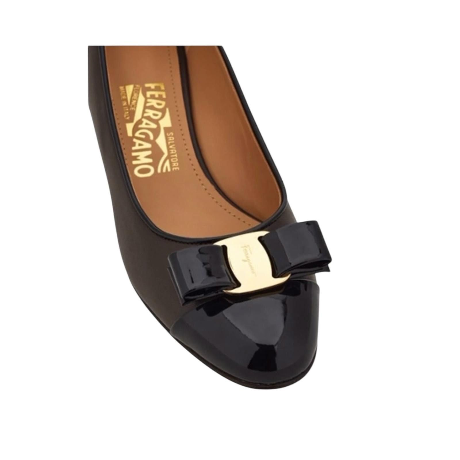 Salvatore Ferragamo Ferragamo Vara B Scarpa Pump Size US 7.5 / IT 37.5 - 3 Thumbnail
