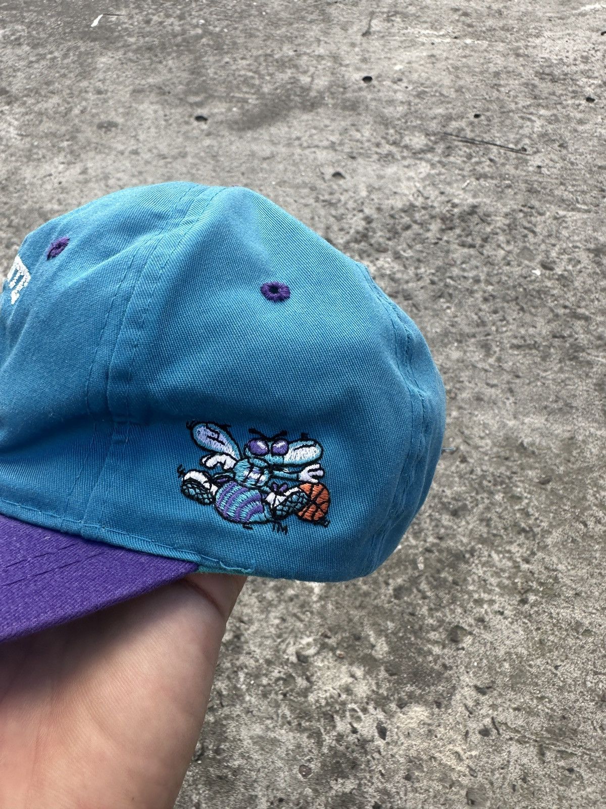 NBA Vintage Charlotte Hornets NBA Streetwear Rare Style USA Size ONE SIZE - 3 Thumbnail