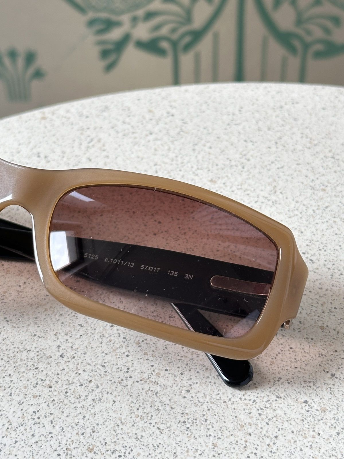 Chanel CHANEL CC Logo Black Beige Quilted Sunglasses 5125 Size ONE SIZE - 11 Thumbnail
