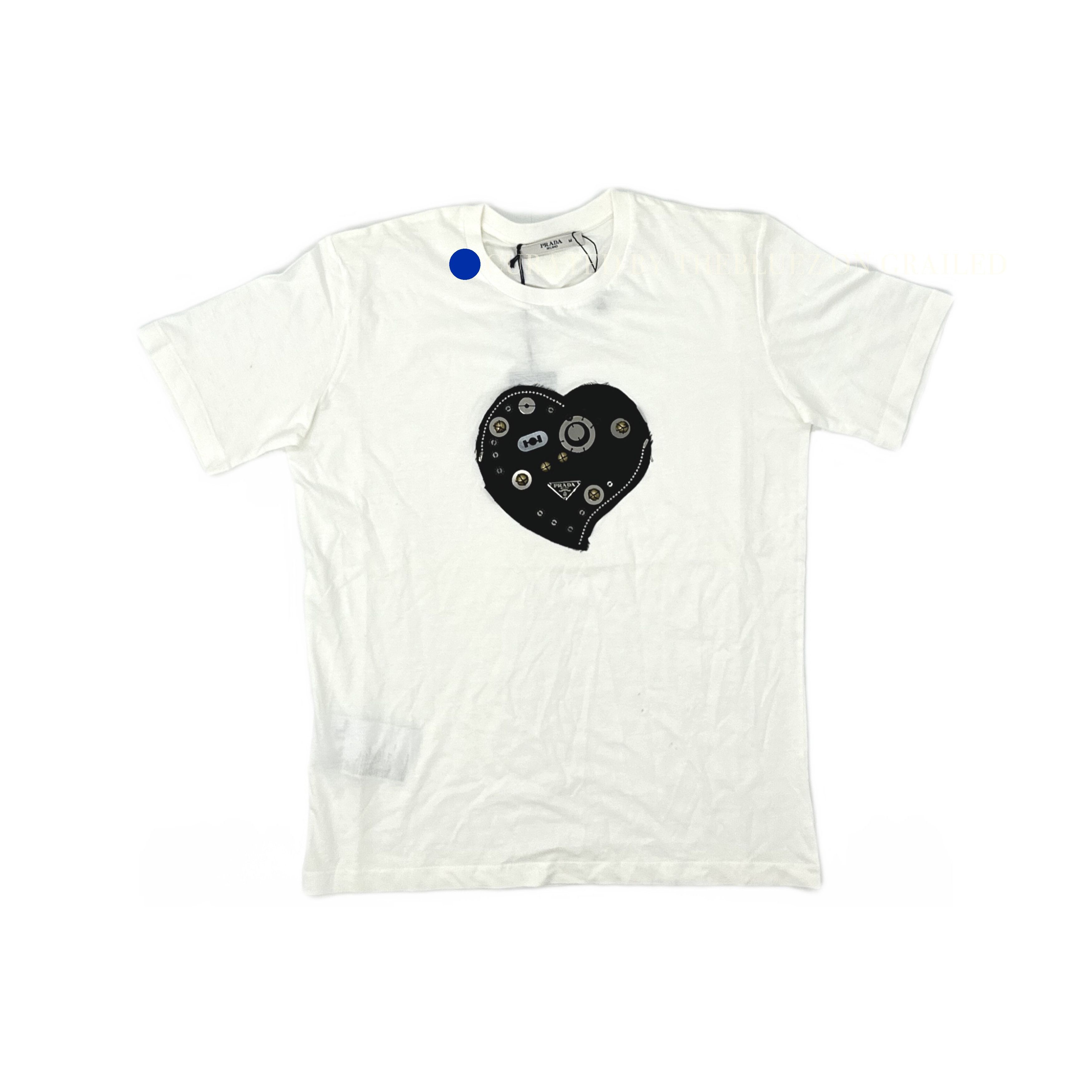 Prada Heart Patch Short Sleeve Tee in White Size US M / EU 48-50 / 2 - 1 Thumbnail