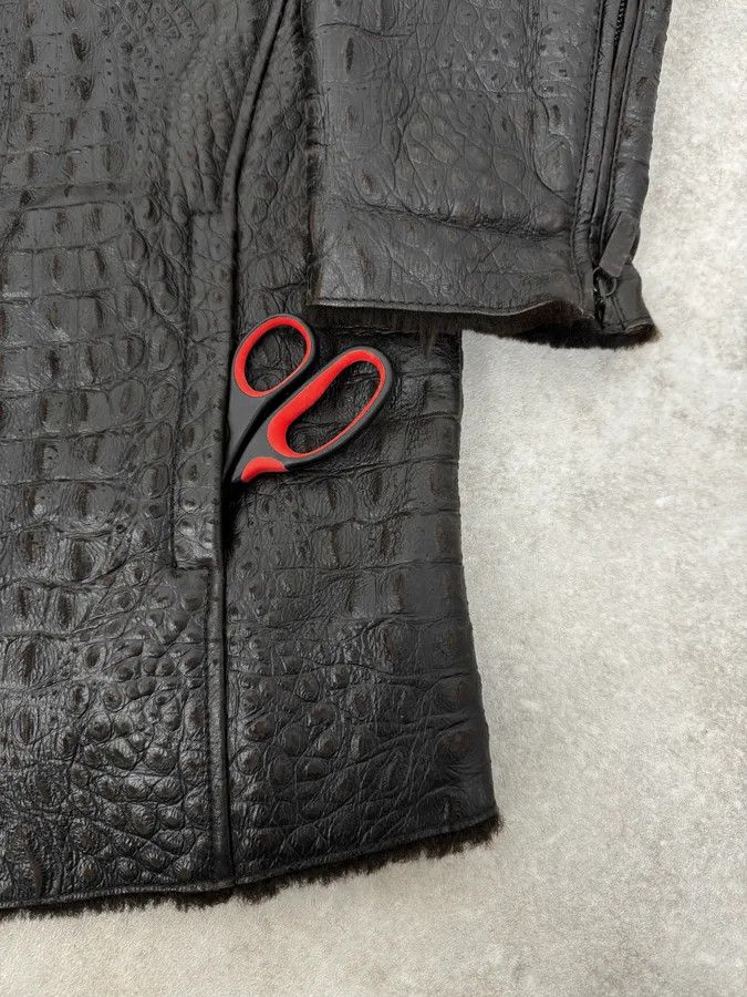 Giorgio Armani 2000s Giorgio Armani Crocodile Effect Brown Leather Aviator Jacket Size US M / EU 48-50 / 2 - 9 Thumbnail