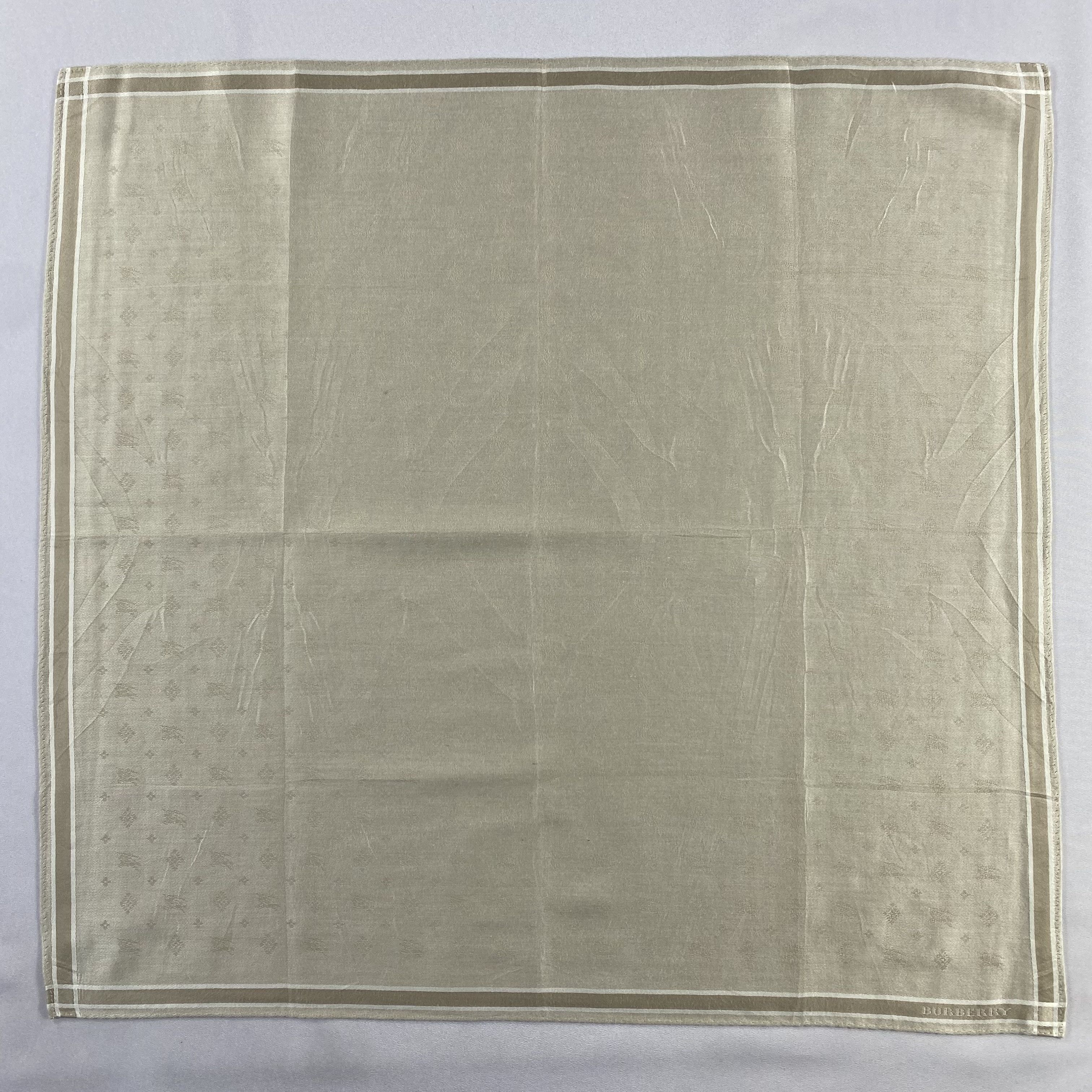Burberry × Vintage Burberry Handkerchief / Neckerchief / Bandana-P1328 Size ONE SIZE - 1 Thumbnail