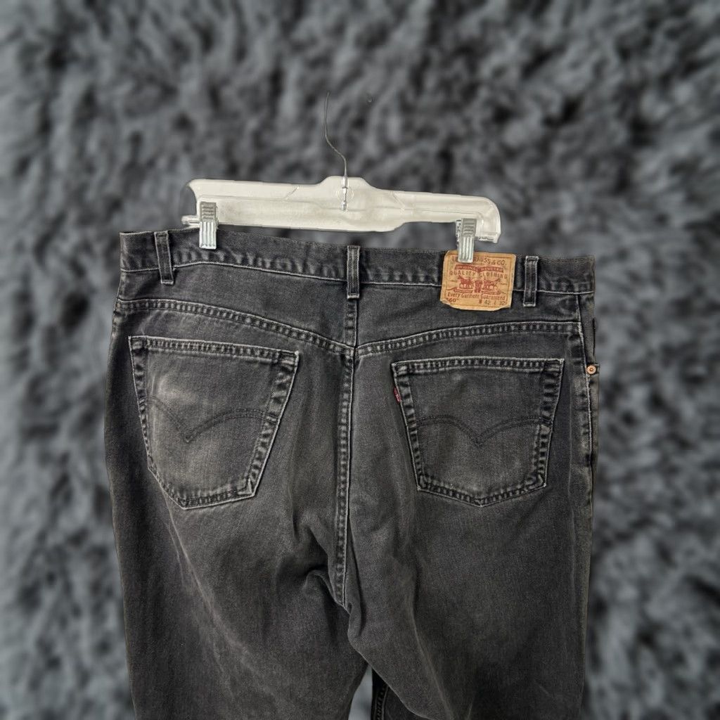 Levi's VINTAGE Levi's 560 Jeans Mens 42x31 Black Loose Fit Denim Tapered Leg 5-Pocket USA 90s Mens Size US 42 / EU 58 - 1 Thumbnail