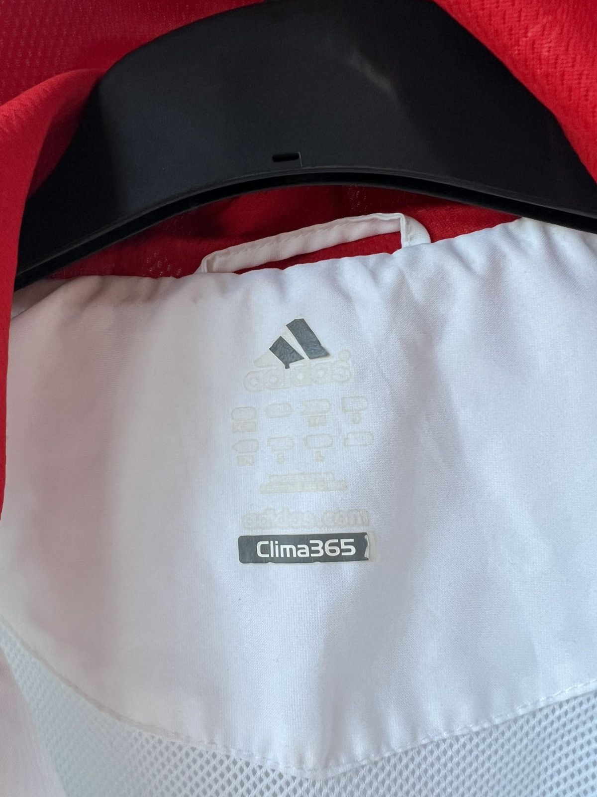 Adidas 2007 LIVERPOOL FC CHAMPIONS LEAGUE SOCCER FOOTBALL JACKET L Size US L / EU 52-54 / 3 - 10 Thumbnail