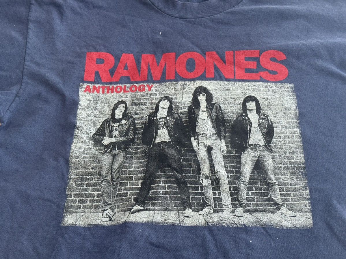 Vintage Ramones Anthology Modern Reprint on Vintage Blanks Size US L / EU 52-54 / 3 - 7 Thumbnail