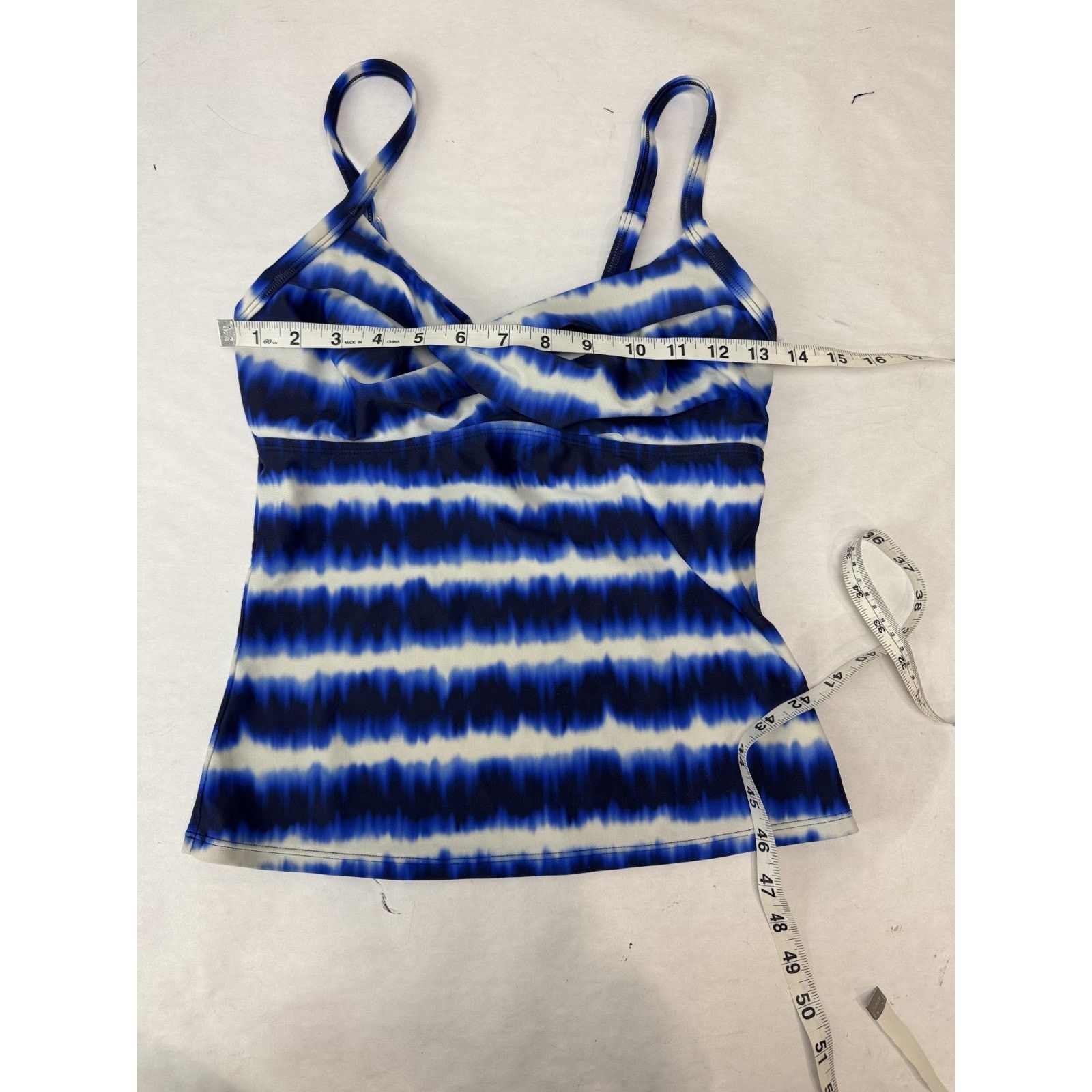 Athleta Athleta Del Mar Twister Tankini Top Size 32D /DD Blue White Size ONE SIZE - 2 Thumbnail