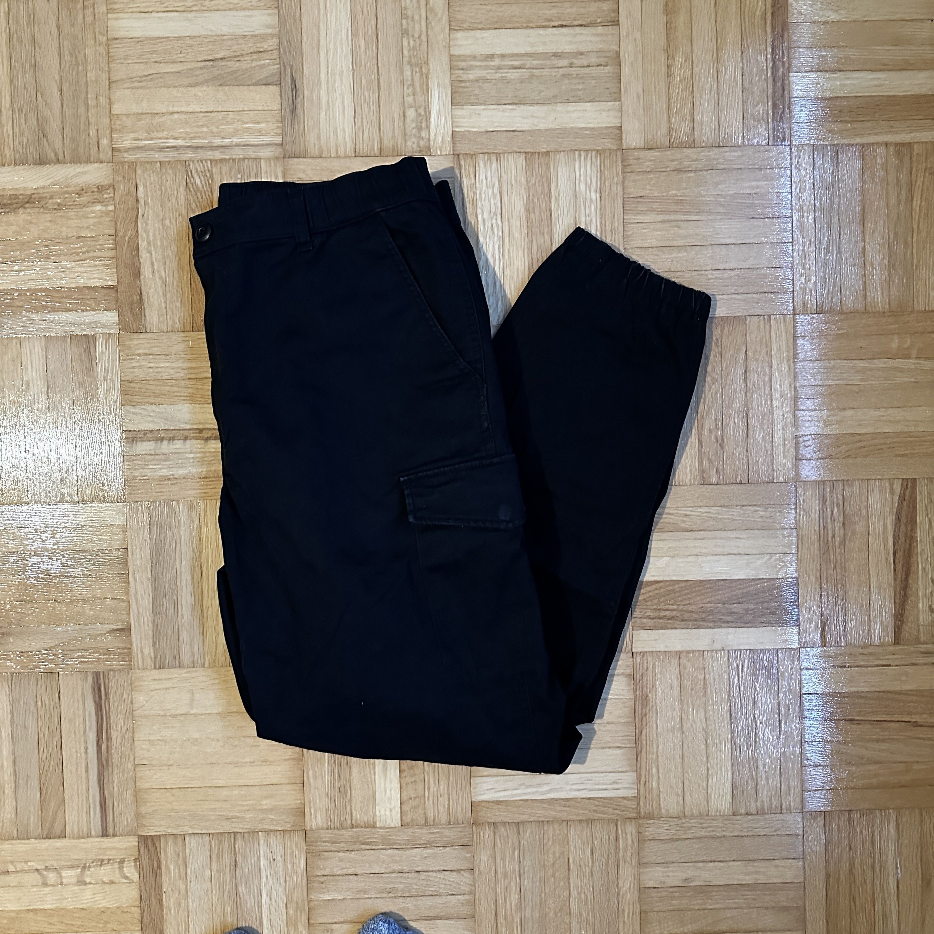 Uniqlo Uniqlo Unisex Cargo Jogger Pants Black Large Size US 36 / EU 52 - 1 Thumbnail
