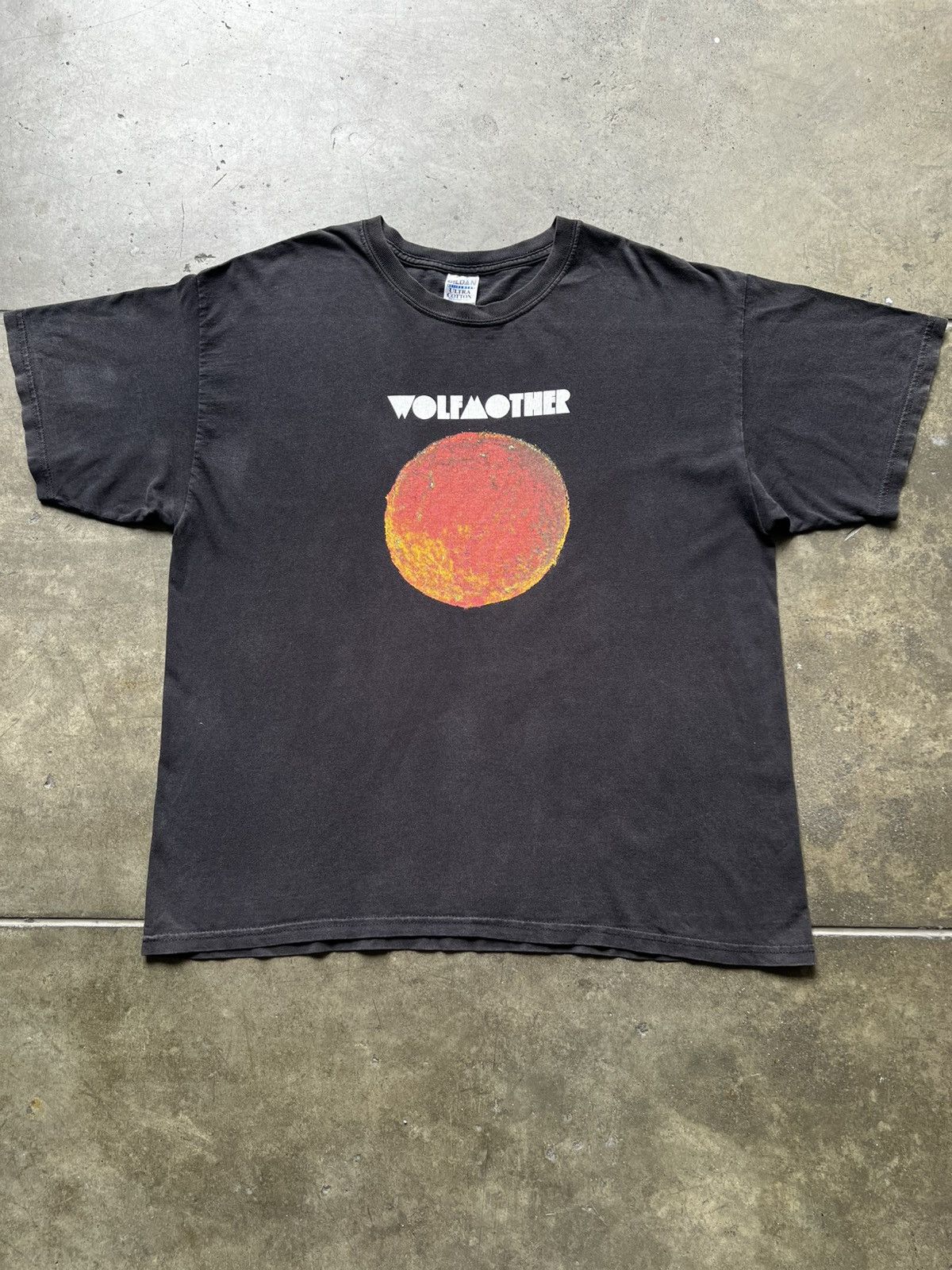 Vintage 2005 Wolfmother Dimension Band Tour Tee Shirt Strokes Weezer Size US XL / EU 56 / 4 - 2 Thumbnail