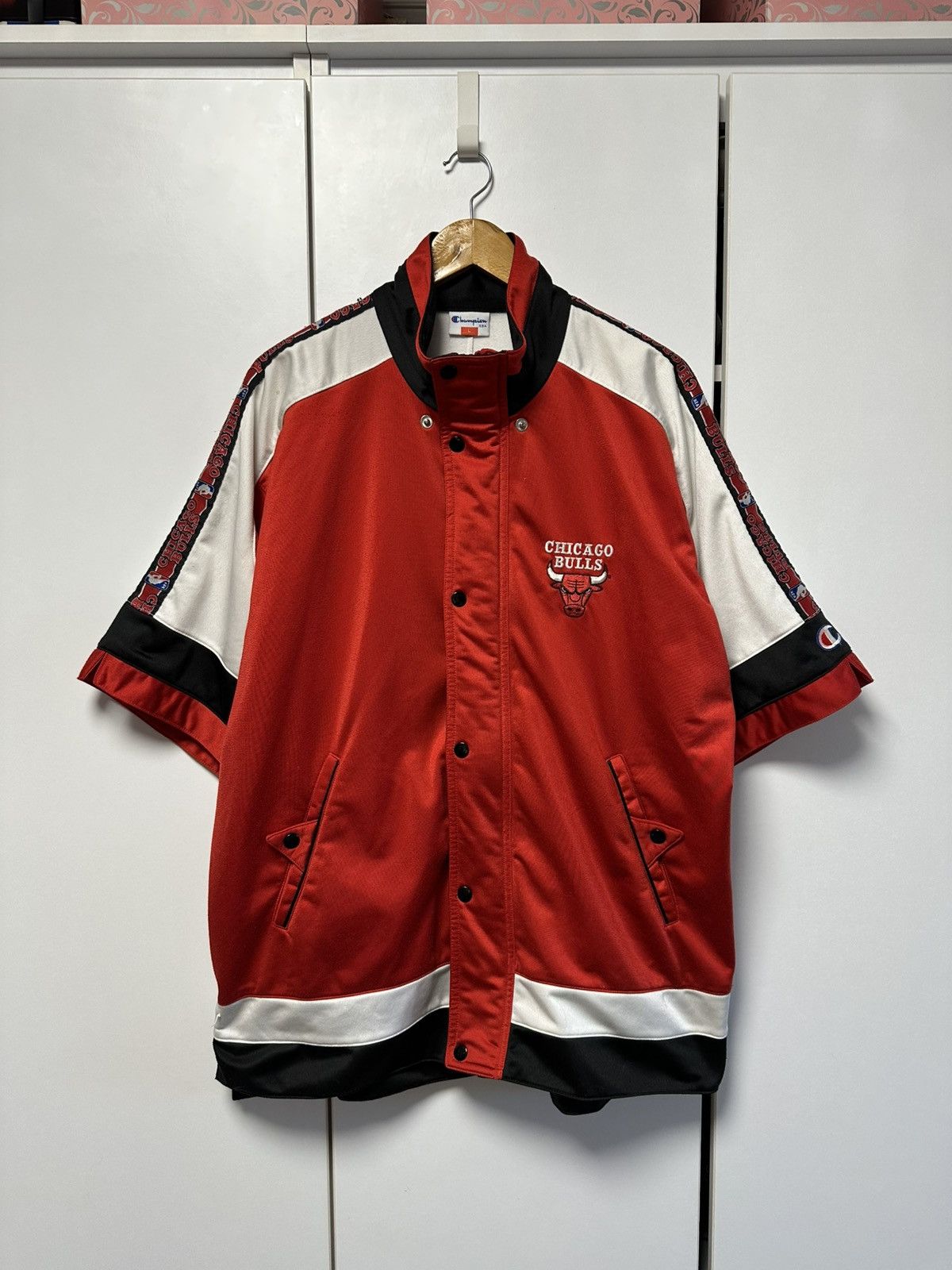 Champion CHICAGO BULLS BASKETBALL VINTAGE CHAMPION NBA Rare Size US L / EU 52-54 / 3 - 1 Thumbnail