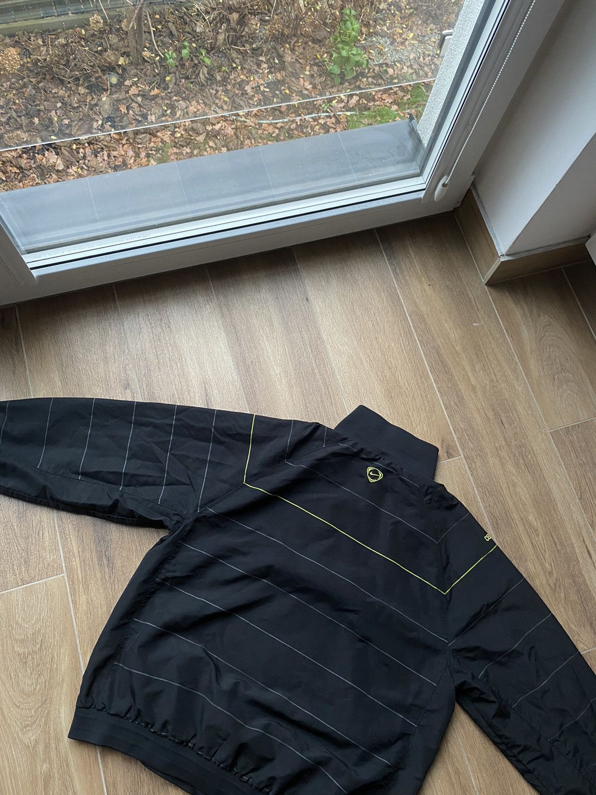 Nike Nike Vintage Celtic Track Jacket Nylon Avant Garde Y2K Size US XL / EU 56 / 4 - 8 Thumbnail