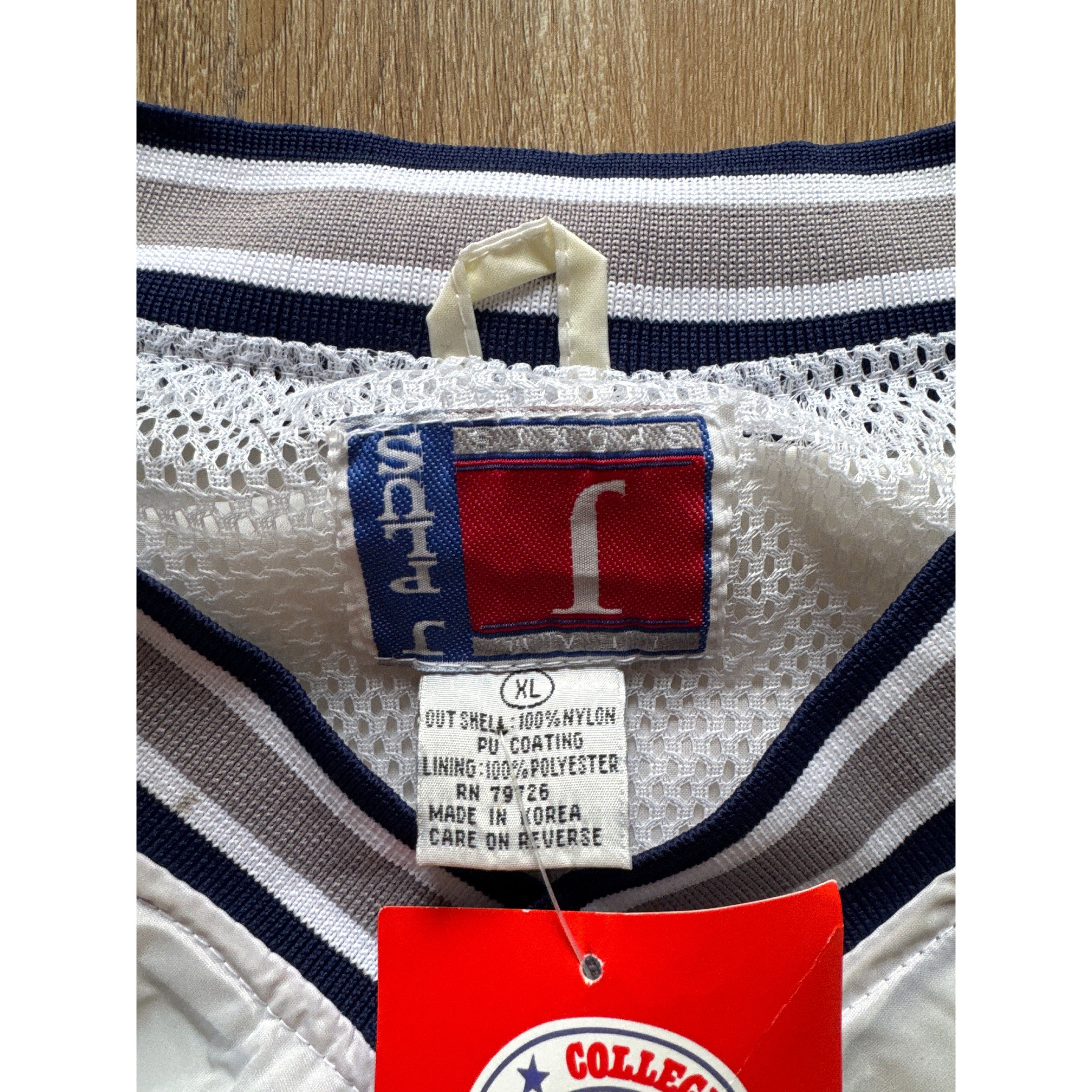 Other Vintage Collegiate Sportswear University Of Georgetown Hoya Size US XL / EU 56 / 4 - 4 Thumbnail