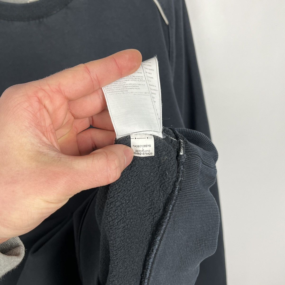 Nike Vintage Nike Big Swoosh Faded Blue Sweatshirt 2000’s Size US L / EU 52-54 / 3 - 12 Thumbnail