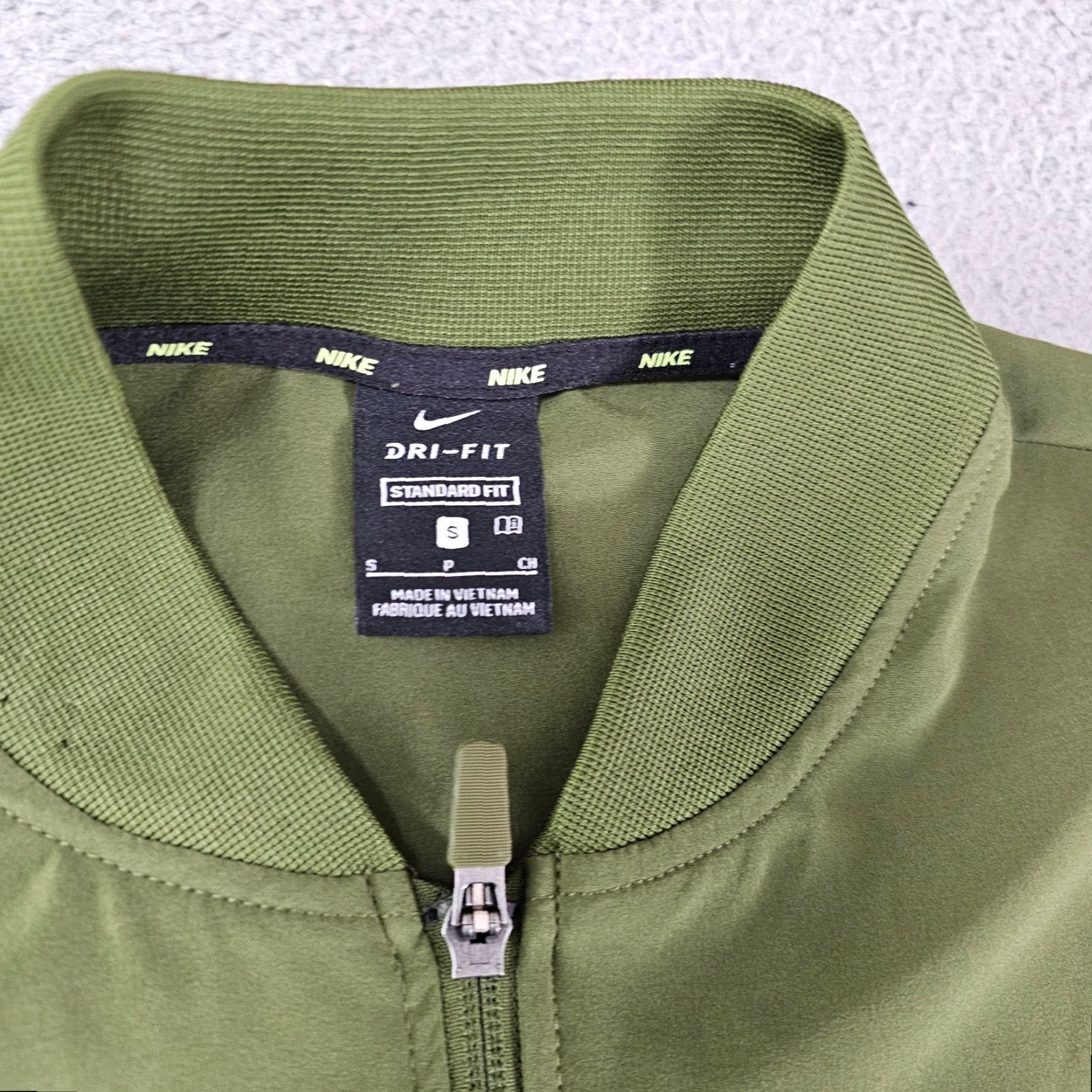 Nike Nike Dri-Fit Full Zip Lightweight Training Jacket Mens Small Olive Green CZ7123 Size US S / EU 44-46 / 1 - 2 Thumbnail