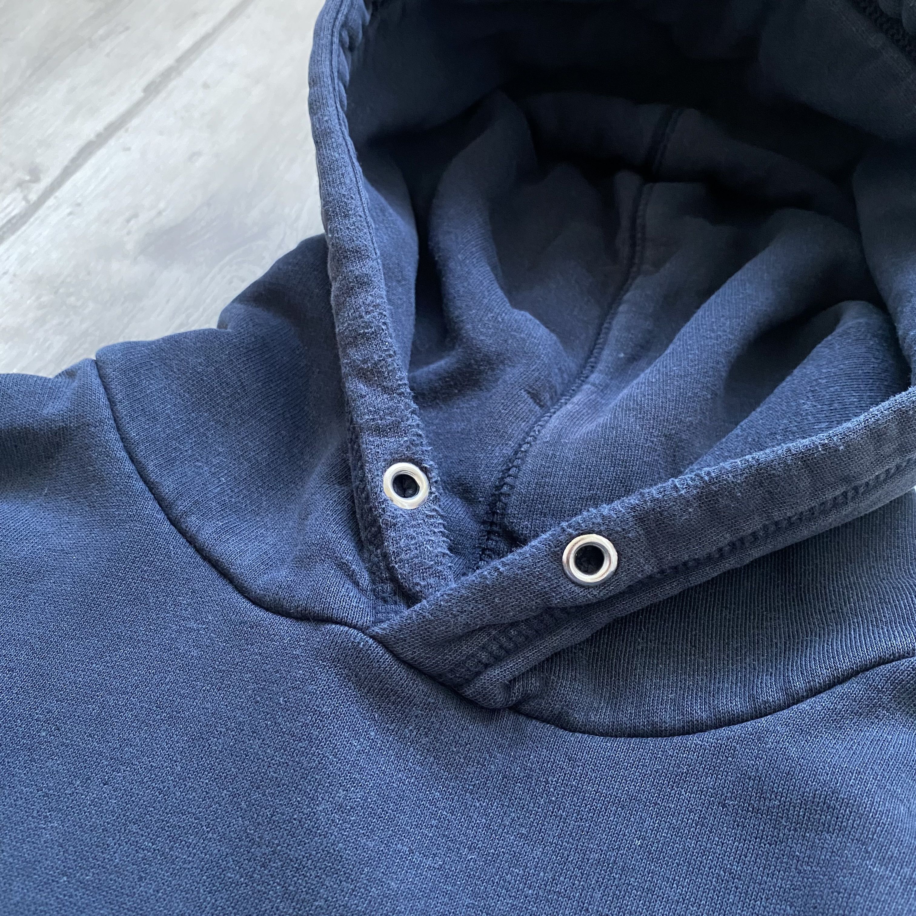 Nike 🦏 Vintage Nike Center logo Hoodie Distressed trashed Size US M / EU 48-50 / 2 - 10 Thumbnail