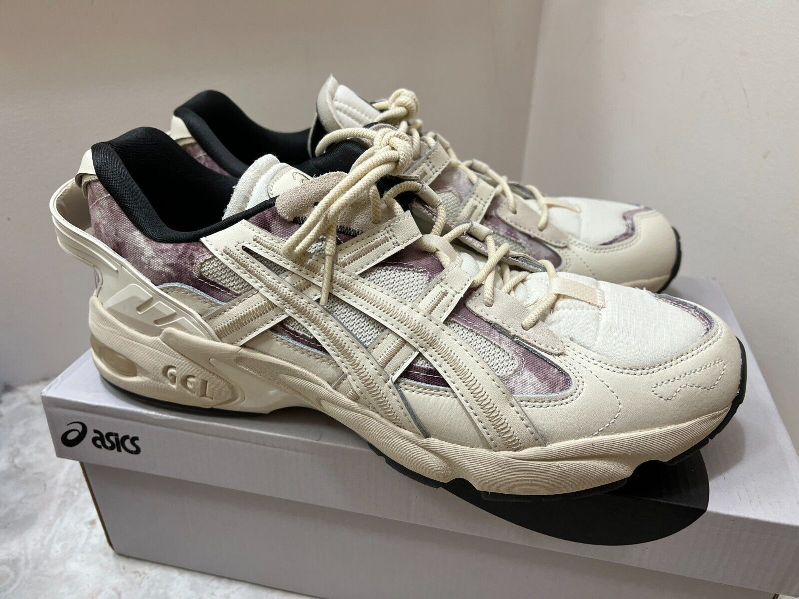 Asics Asics Gel Kayano 5 RE Birch | Grailed