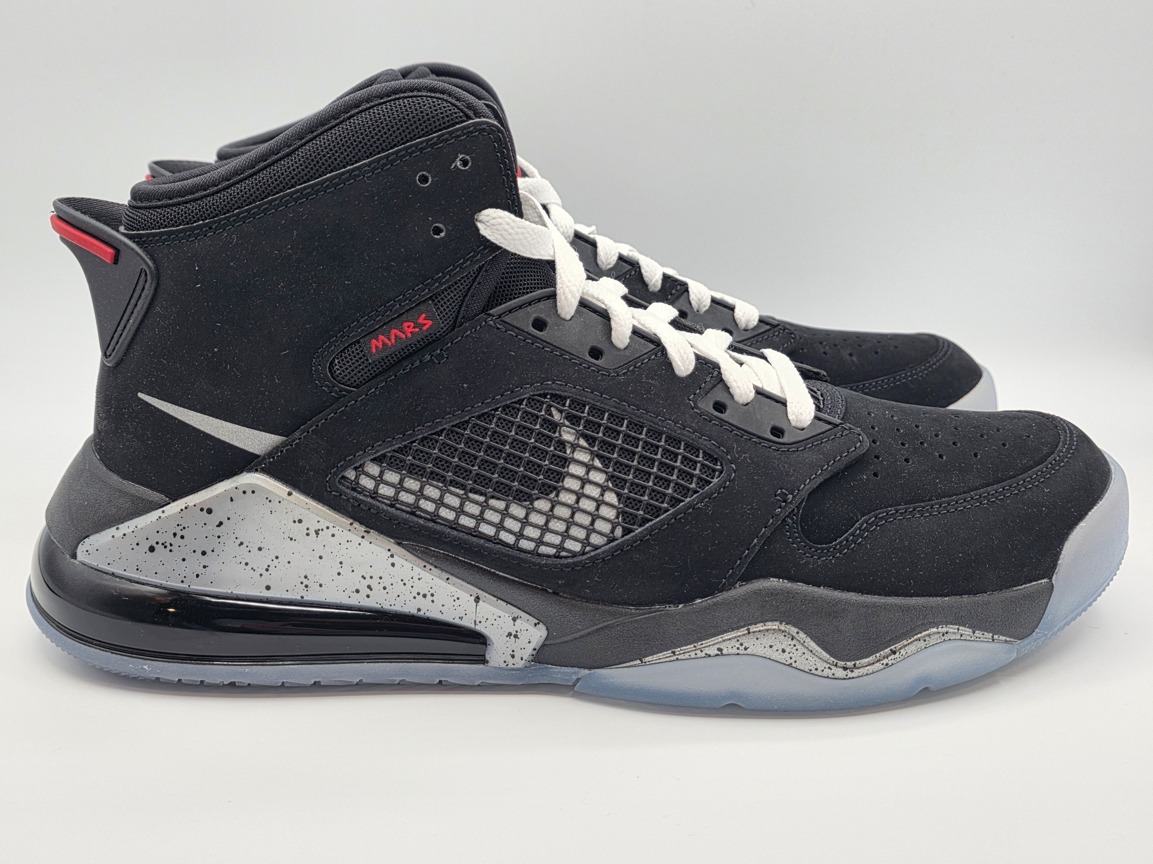 Jordan Mars 270 Black Metallic Silver