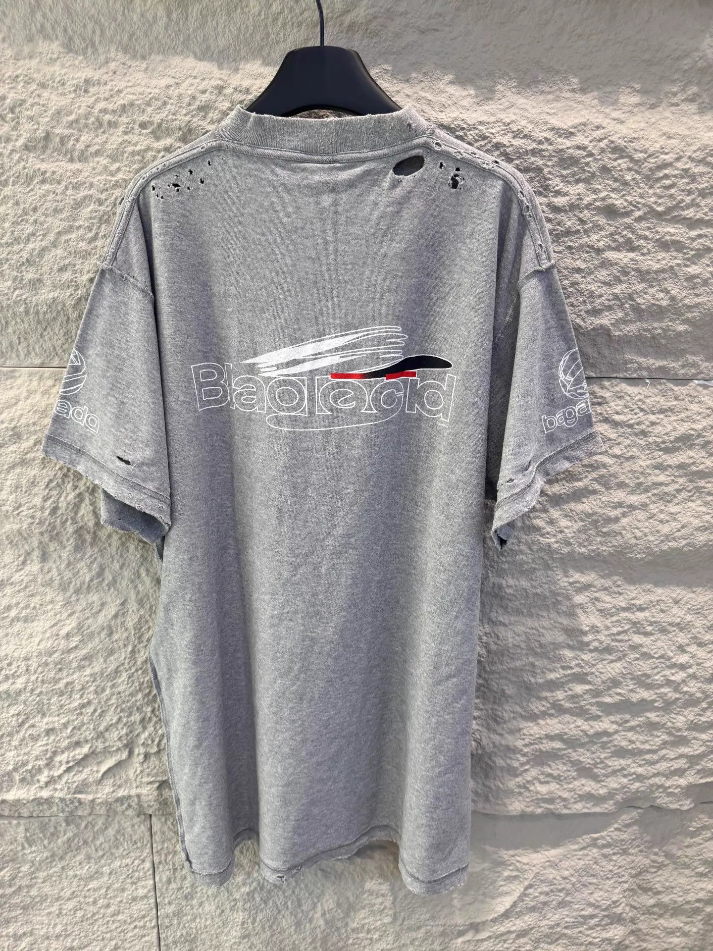 Balenciaga Balenciaga SS24 Logo Oversized Gray Crewneck Tee Size US S / EU 44-46 / 1 - 5 Thumbnail