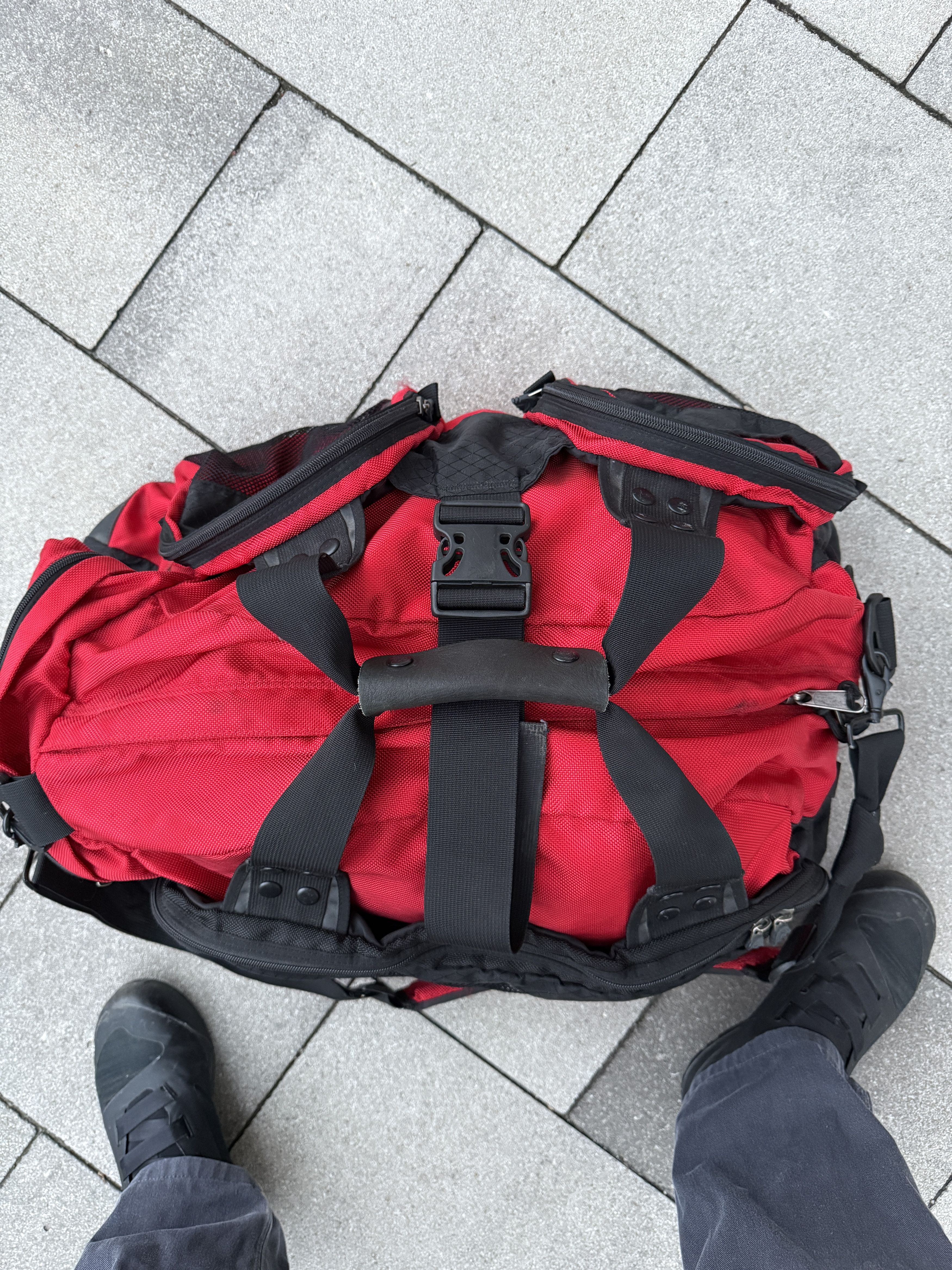 Oakley × Vintage Vintage Y2K Oakley Icon 2.0 Duffle Bag Size ONE SIZE - 8 Thumbnail
