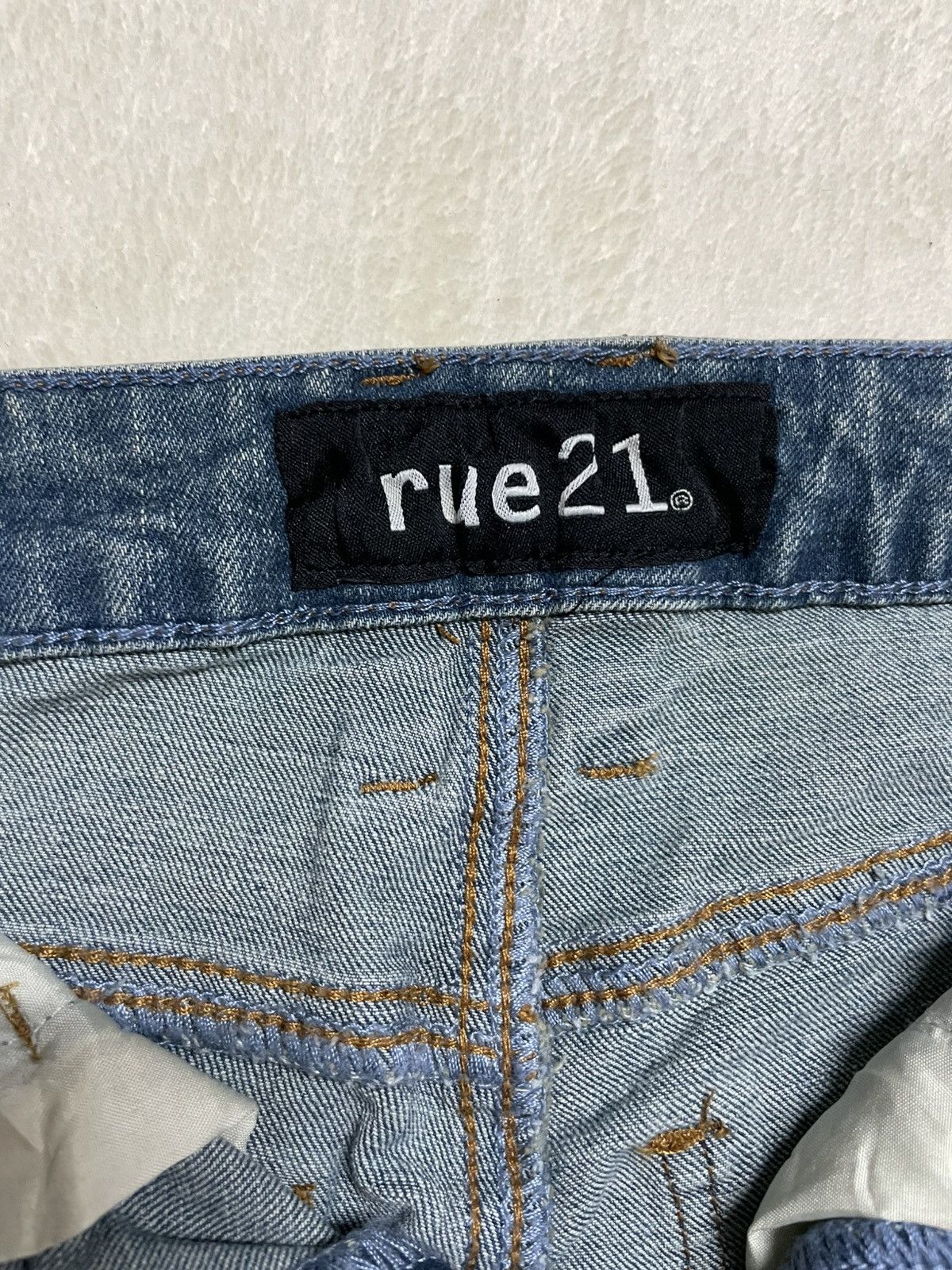 rue21 Vintage Rue21 Skinny Distress Ripped Mudwash Jeans Size US 27 - 7 Thumbnail