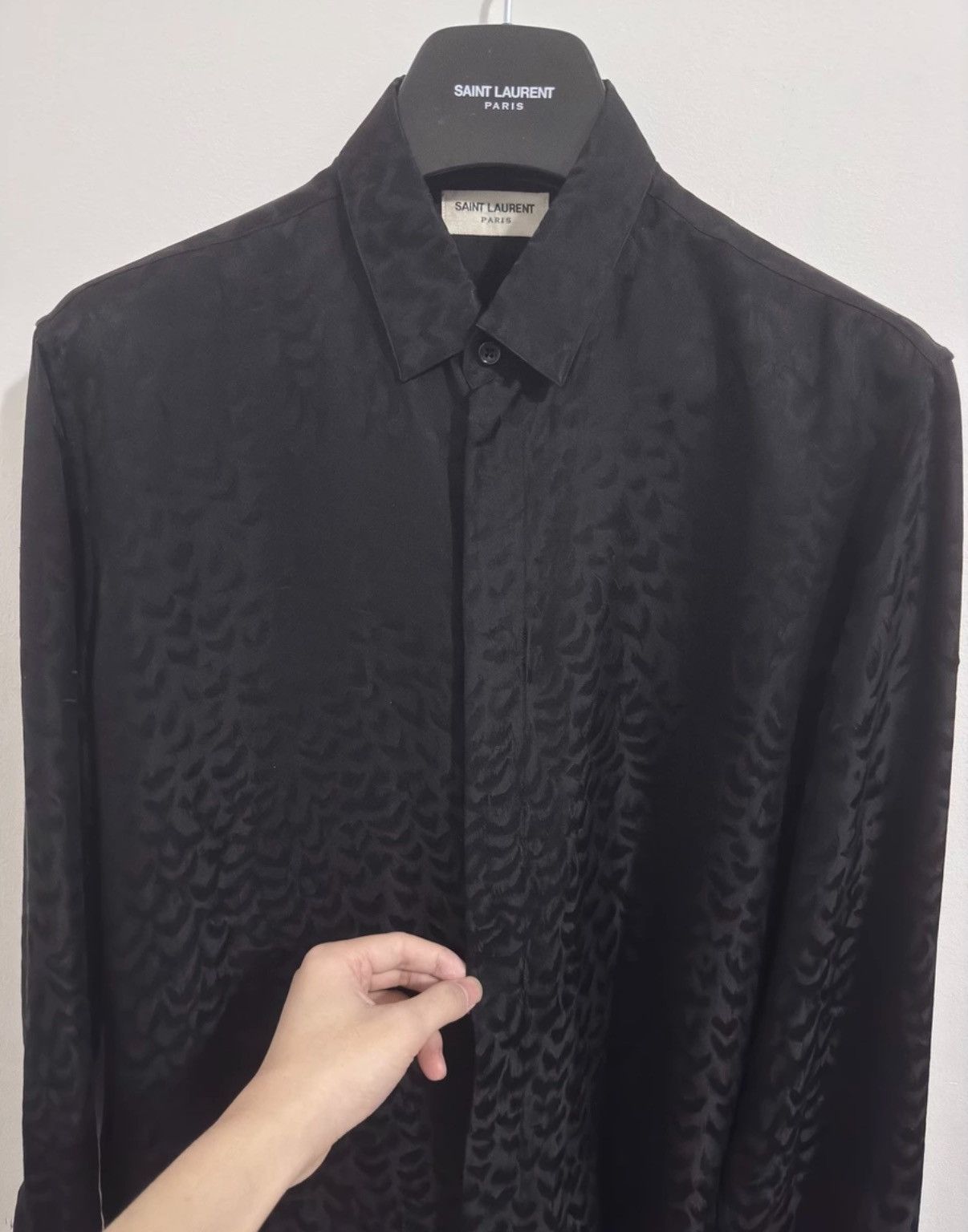 Saint Laurent Paris Saint Laurent Runway Silk Heart Dark Leopard Print Shirt Size US L / EU 52-54 / 3 - 3 Thumbnail
