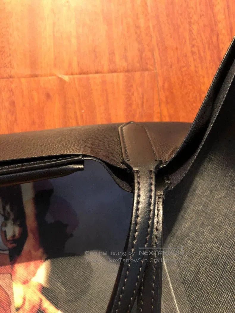 Givenchy Givenchy Deer Shopping Tote Bag. Size ONE SIZE - 6 Thumbnail
