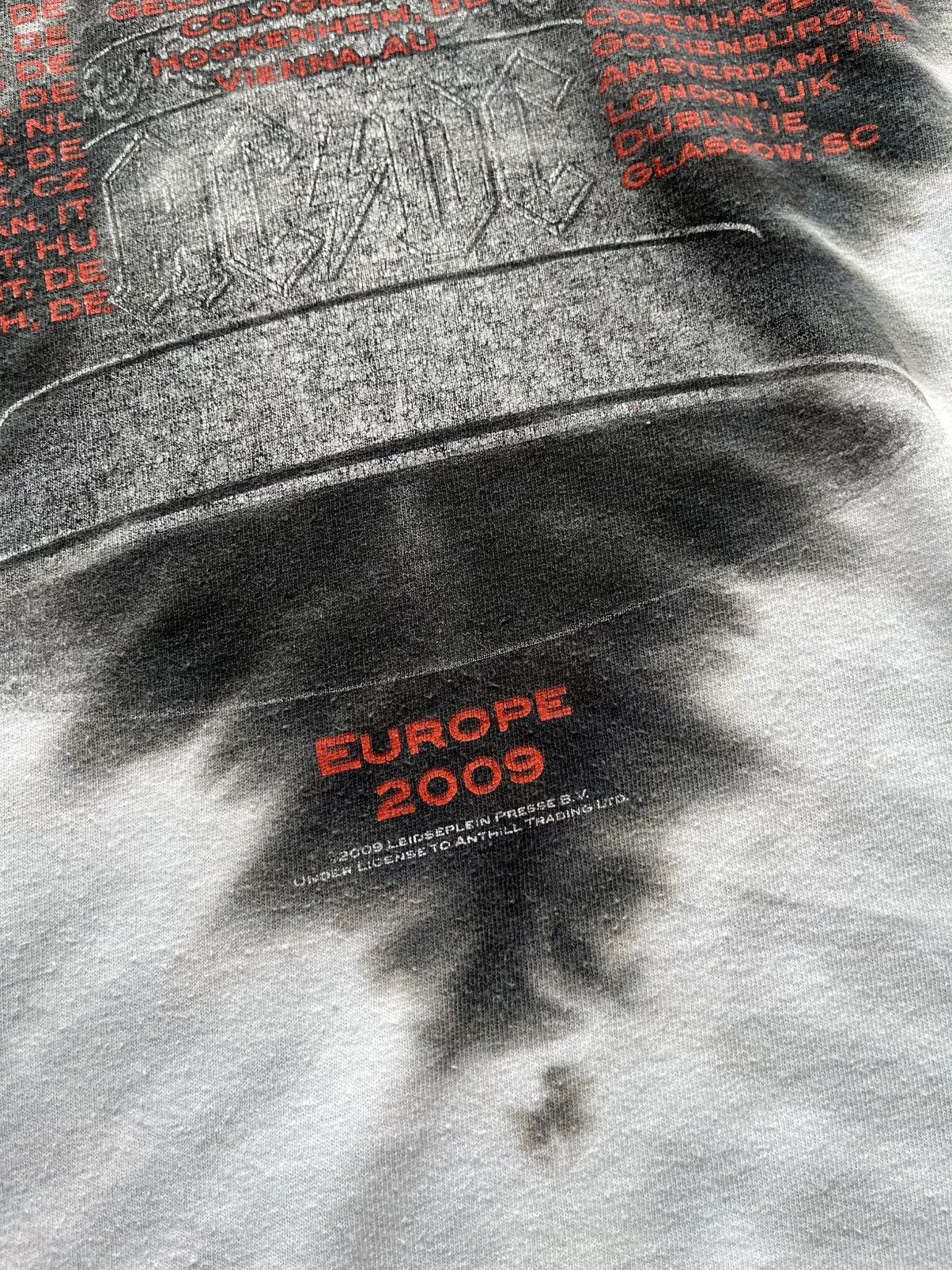 Band Tees ACDC 2009 Black Ice Europe tour band tee merch vintage aop Size US XL / EU 56 / 4 - 7 Thumbnail