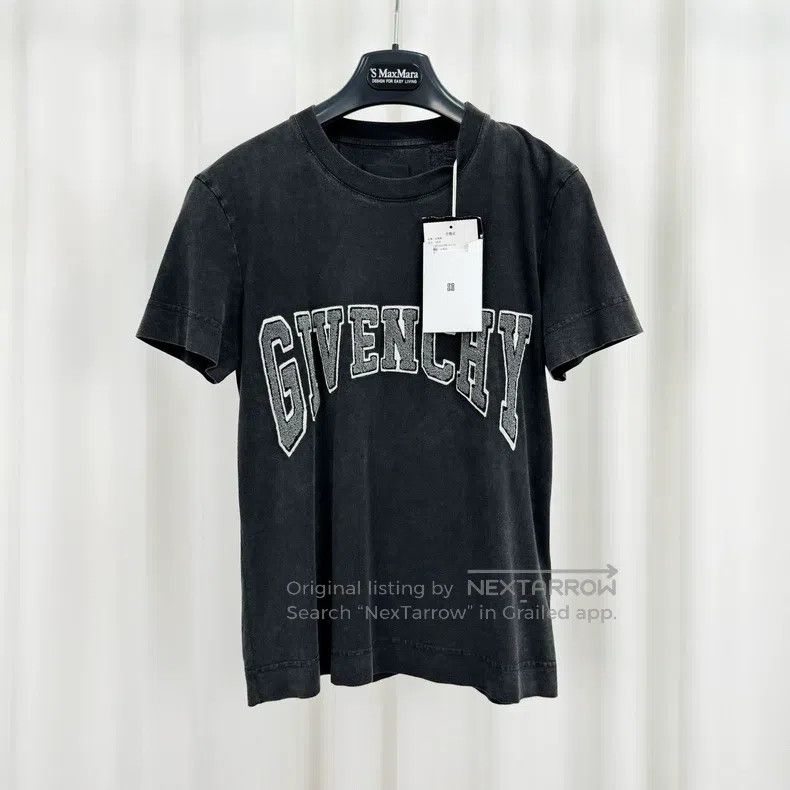 Givenchy Givenchy Flocked Letter Washed Short Sleeve (Size XS) Size US XS / EU 42 / 0 - 1 Thumbnail