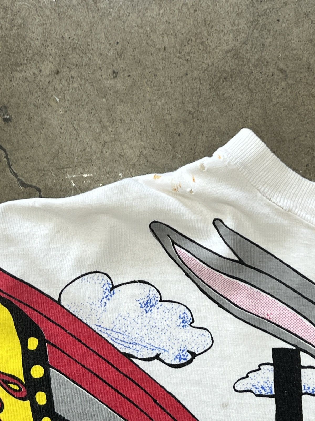 Warner Bros Vintage AOP 1994 Looney Tunes Tweety Bugs Bunny Tee XXL Size US XXL / EU 58 / 5 - 7 Thumbnail