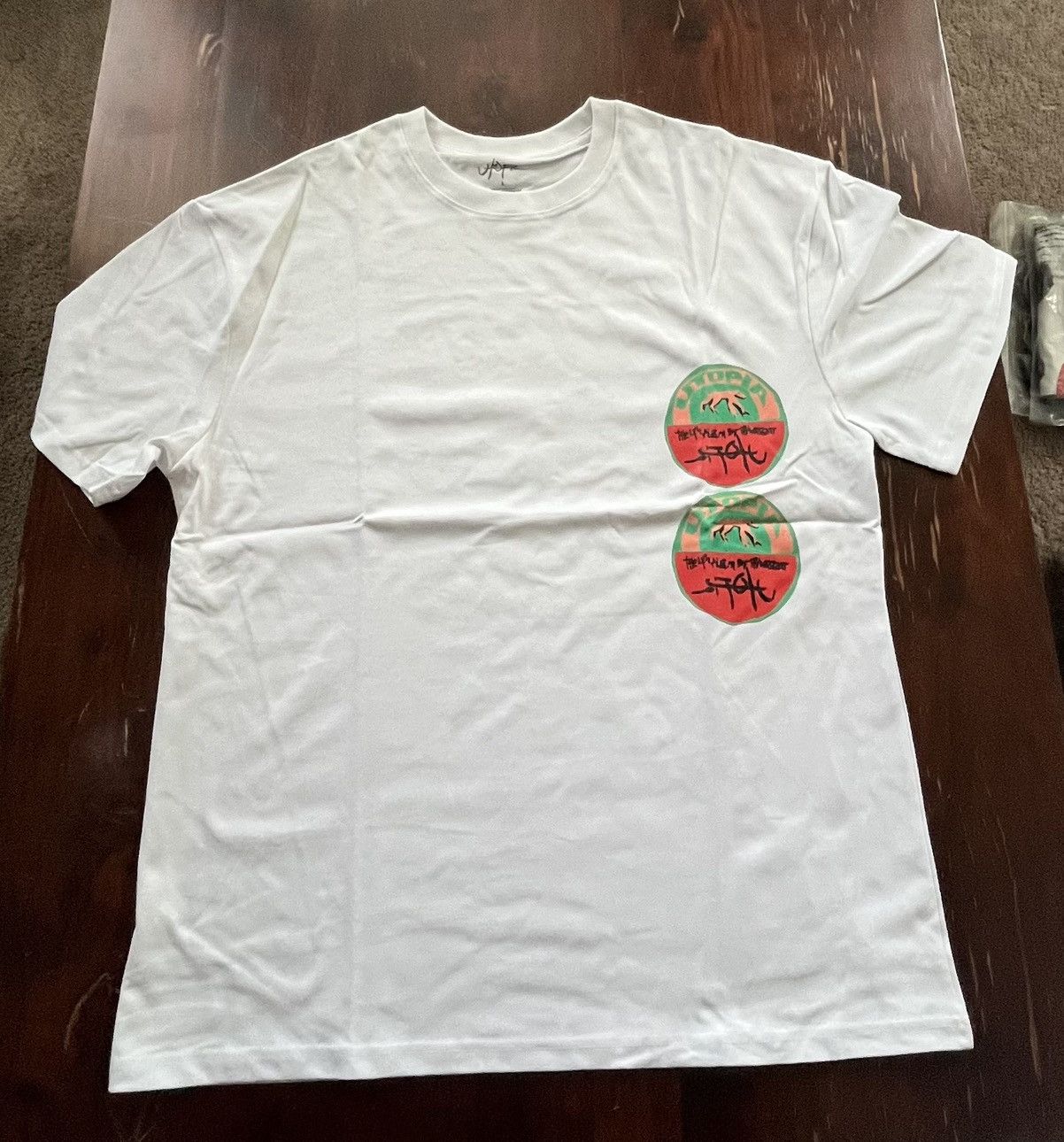 Travis Scott × Vintage Travis Scott ‘Utopia’ Graphic Tee Size US L / EU 52-54 / 3 - 1 Thumbnail