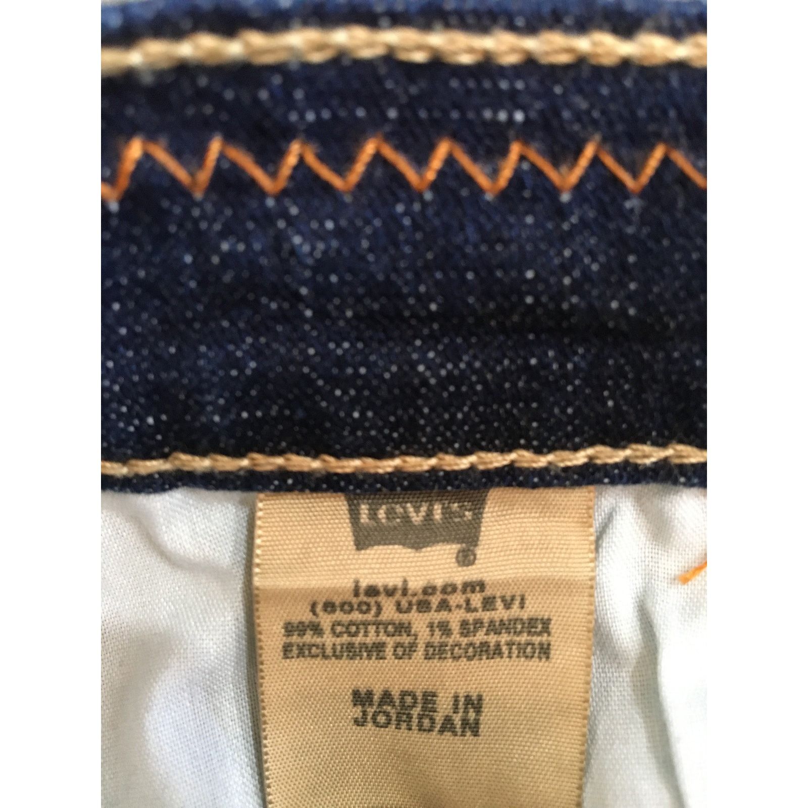 Levi's Levi’s 515 Size 8 Cuffed Jean Shorts, Mid Rise Dark Wash Size 30" / US 8 / IT 44 - 5 Thumbnail