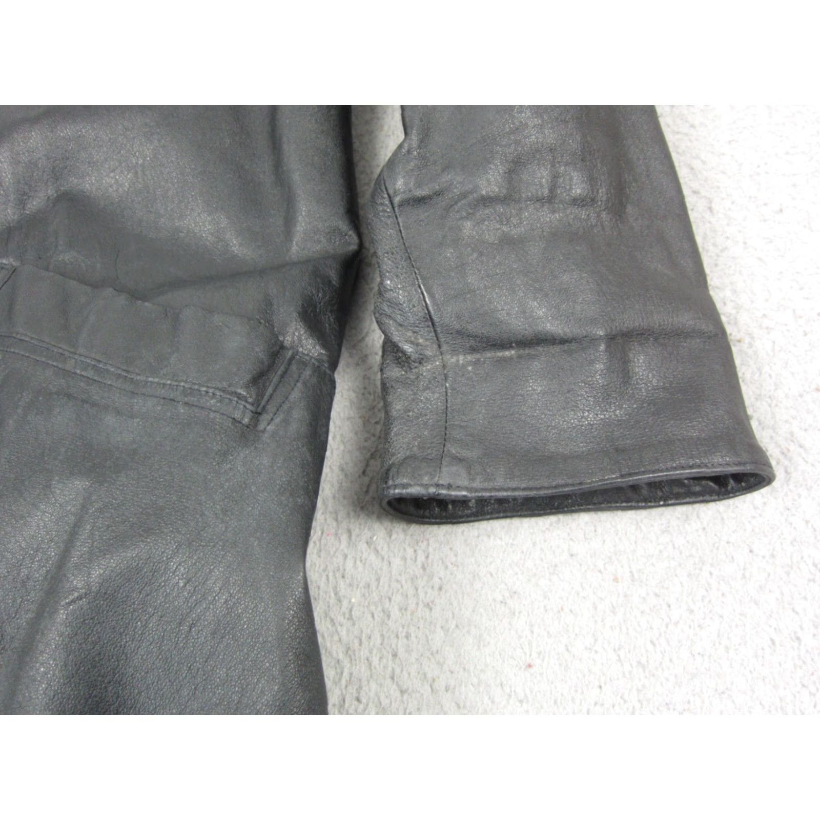 Vintage VINTAGE Pelle Leather Jacket Mens L Black Trench Coat 90s Long Leather Lining Pockets Button Regular Fit Mens Size US L / EU 52-54 / 3 - 4 Thumbnail