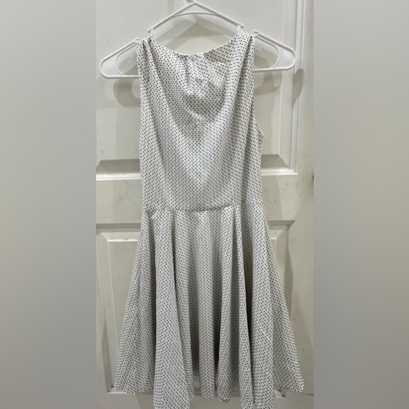 Express Express dress white size 0 formal casual cute heat pattern Size S / US 4 / IT 40 - 3 Thumbnail
