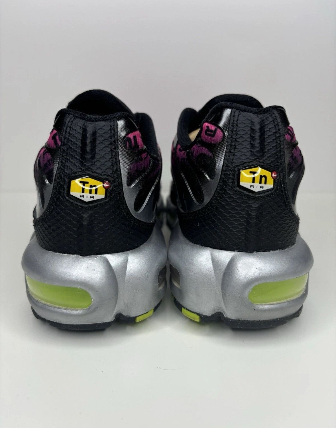 Nike Size 9 - NIKE AIR MAX PLUS MERCURIAL BLACK HYPER PINK VOLT Size US 9 / EU 42 - 9 Thumbnail